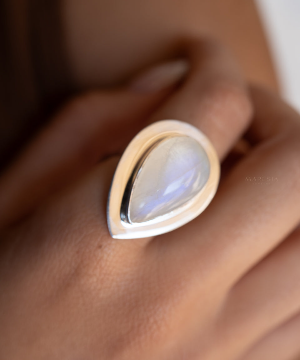 Moonstone Ring ~ Sterling Silver 925 ~ MR108A - Maresia Jewelry