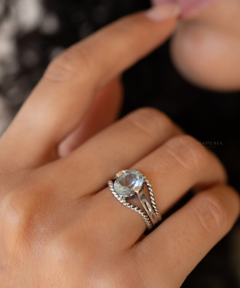 Blue Topaz Ring ~ Sterling Silver 925 ~MR094 - Maresia Jewelry