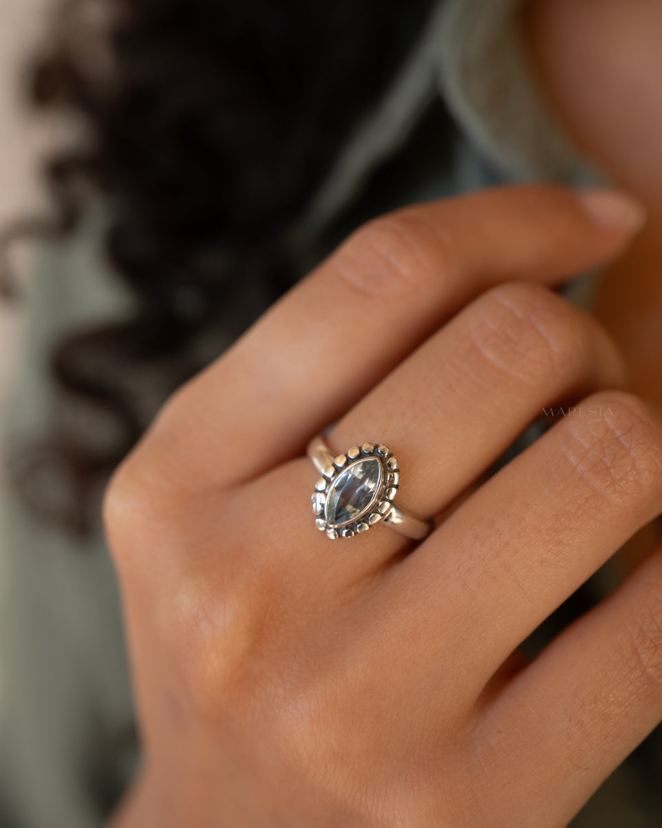 Maui Ring ~ Blue Topaz ~ Sterling Silver 925 ~MR093 - Maresia Jewelry