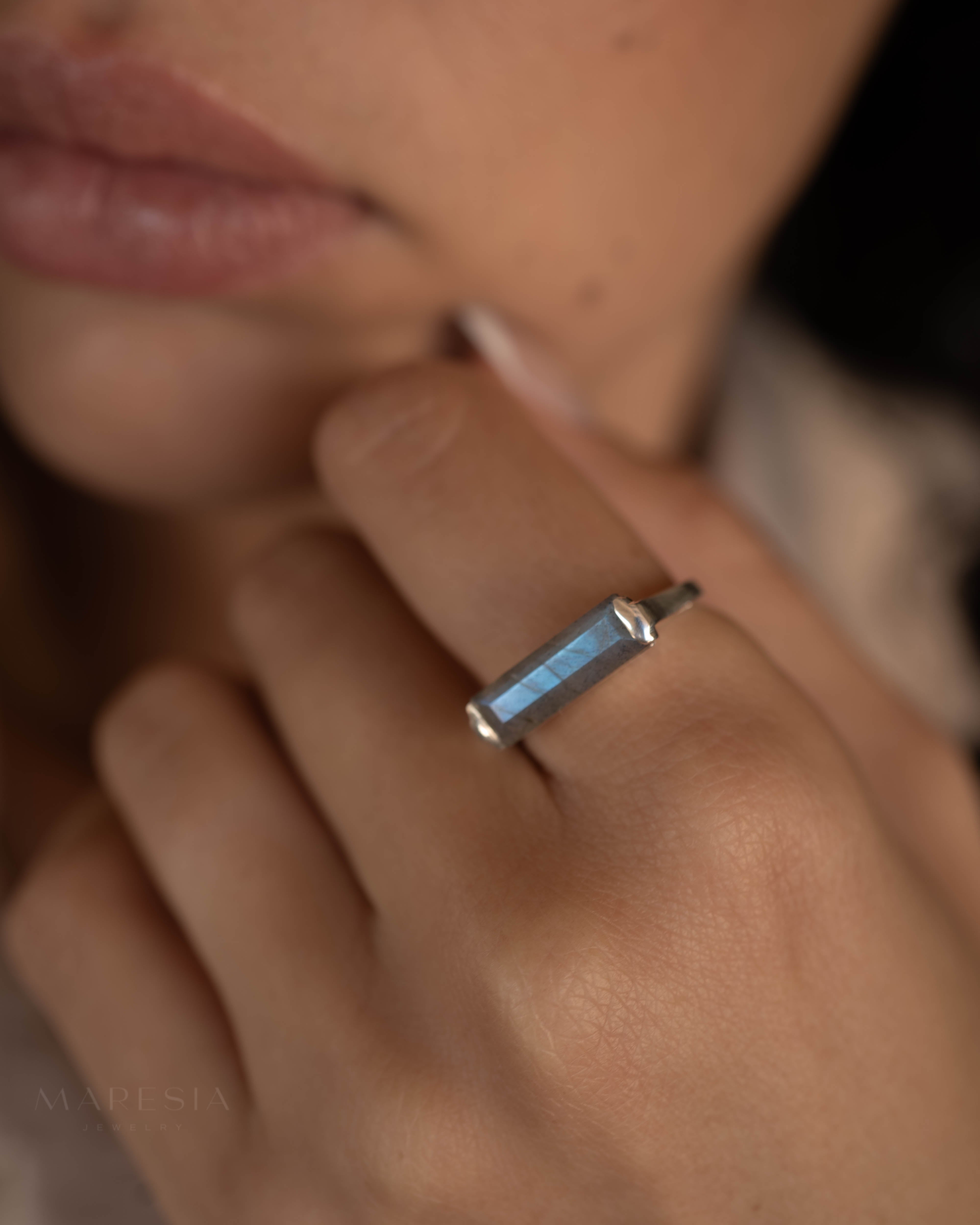 Carine Ring ~Labradorite ~ Sterling Silver 925 ~ MR228 - Maresia Jewelry