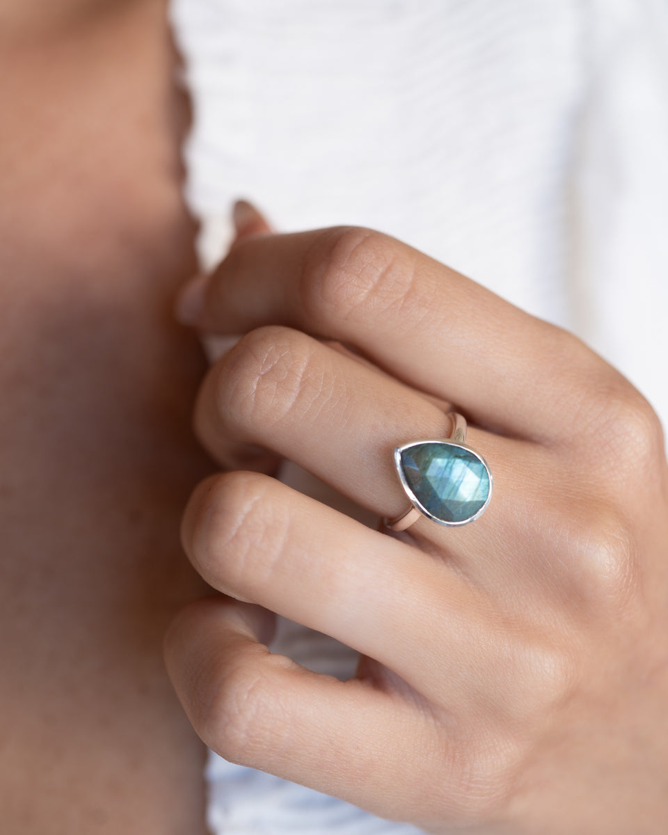 Lia Rainbow Labradorite Tear Drop Ring ~ Sterling Silver 925 ~ MR225 - Maresia Jewelry