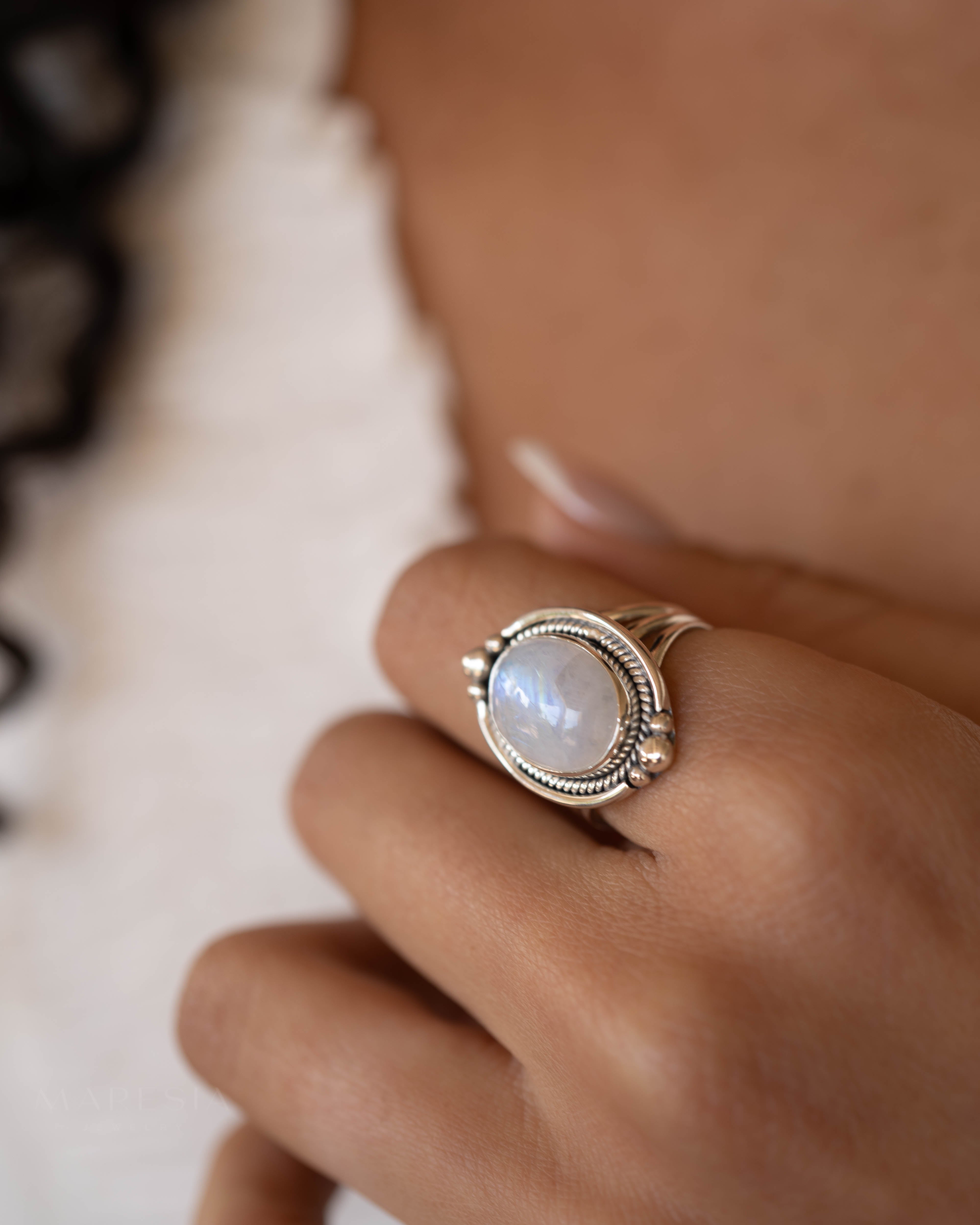 Karen Moonstone Ring ~ Sterling Silver 925 ~ MR263 - Maresia Jewelry