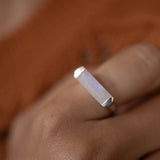 Carine Ring ~ Moonstone ~ Sterling Silver 925 ~ MR233