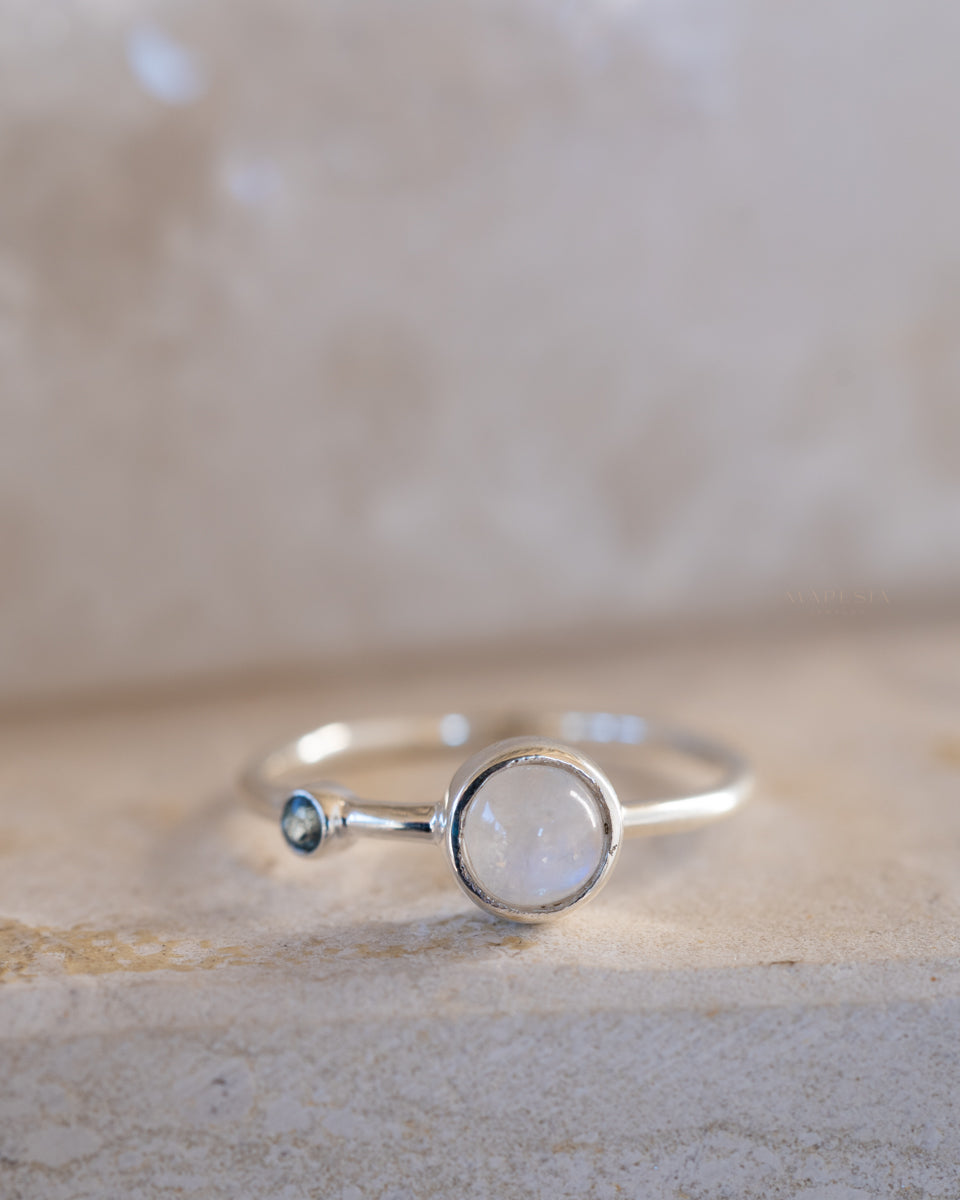 Dainty Moonstone & Blue Topaz Ring~ Sterling Silver 925 ~ MR267 - Maresia Jewelry