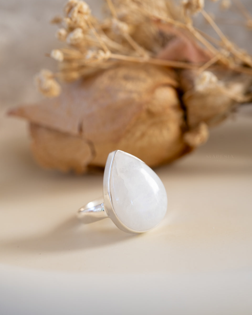 Floripa Moonstone Ring ~ Sterling Silver 925 ~ MR247