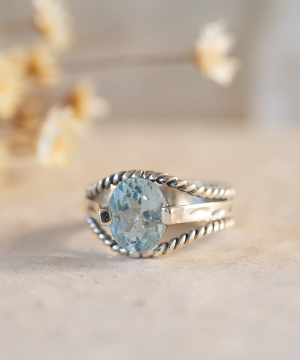 Blue Topaz Ring ~ Sterling Silver 925 ~MR094 - Maresia Jewelry