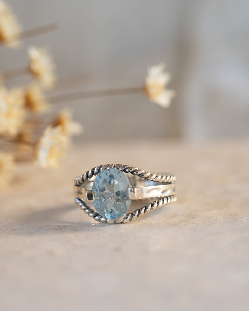 Blue Topaz Ring ~ Sterling Silver 925 ~MR094 - Maresia Jewelry