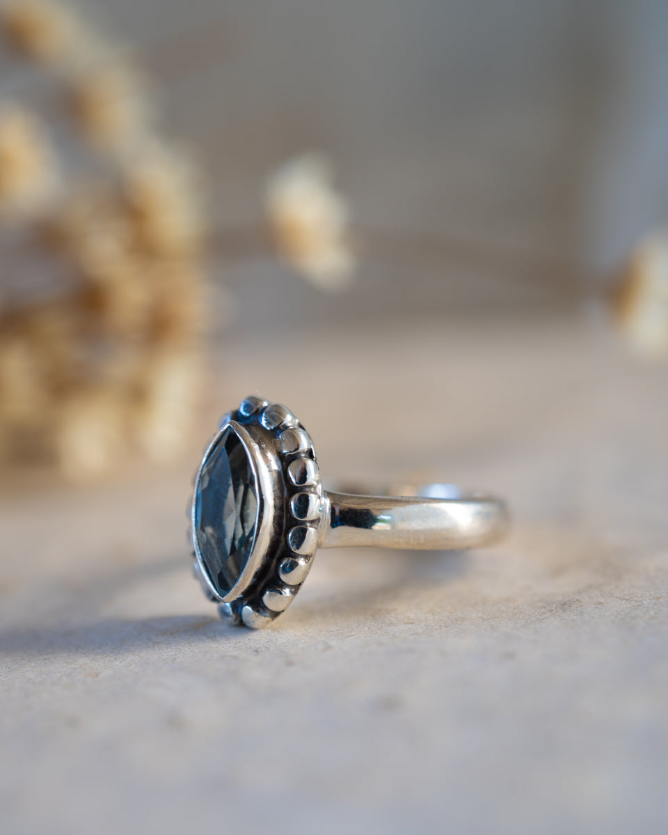 Maui Ring ~ Blue Topaz ~ Sterling Silver 925 ~MR093 - Maresia Jewelry