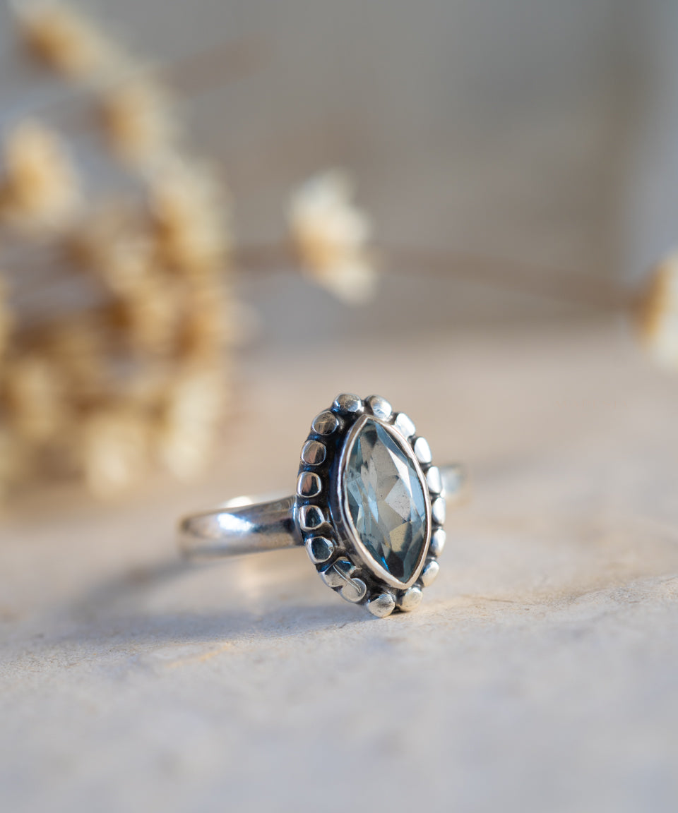 Maui Ring ~ Blue Topaz ~ Sterling Silver 925 ~MR093 - Maresia Jewelry