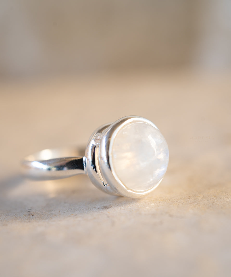 Moonstone ~ Ring ~ Sterling Silver 925 ~ MR129 - Maresia Jewelry