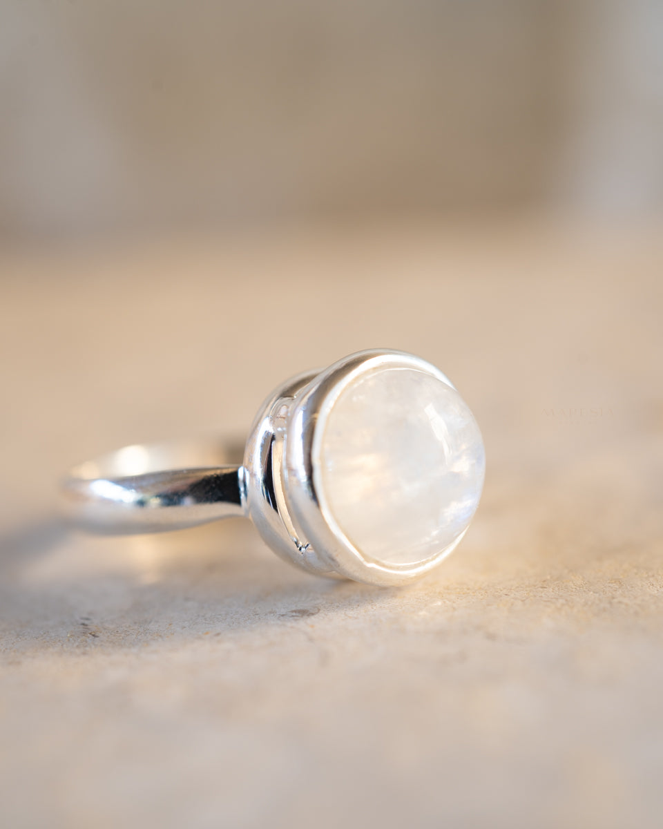Moonstone ~ Ring ~ Sterling Silver 925 ~ MR129 - Maresia Jewelry