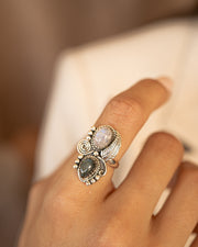 Nanda Ring ~Rainbow Labradorite and Moonstone ~ Sterling Silver 925 ~ MR287 - Maresia Jewelry