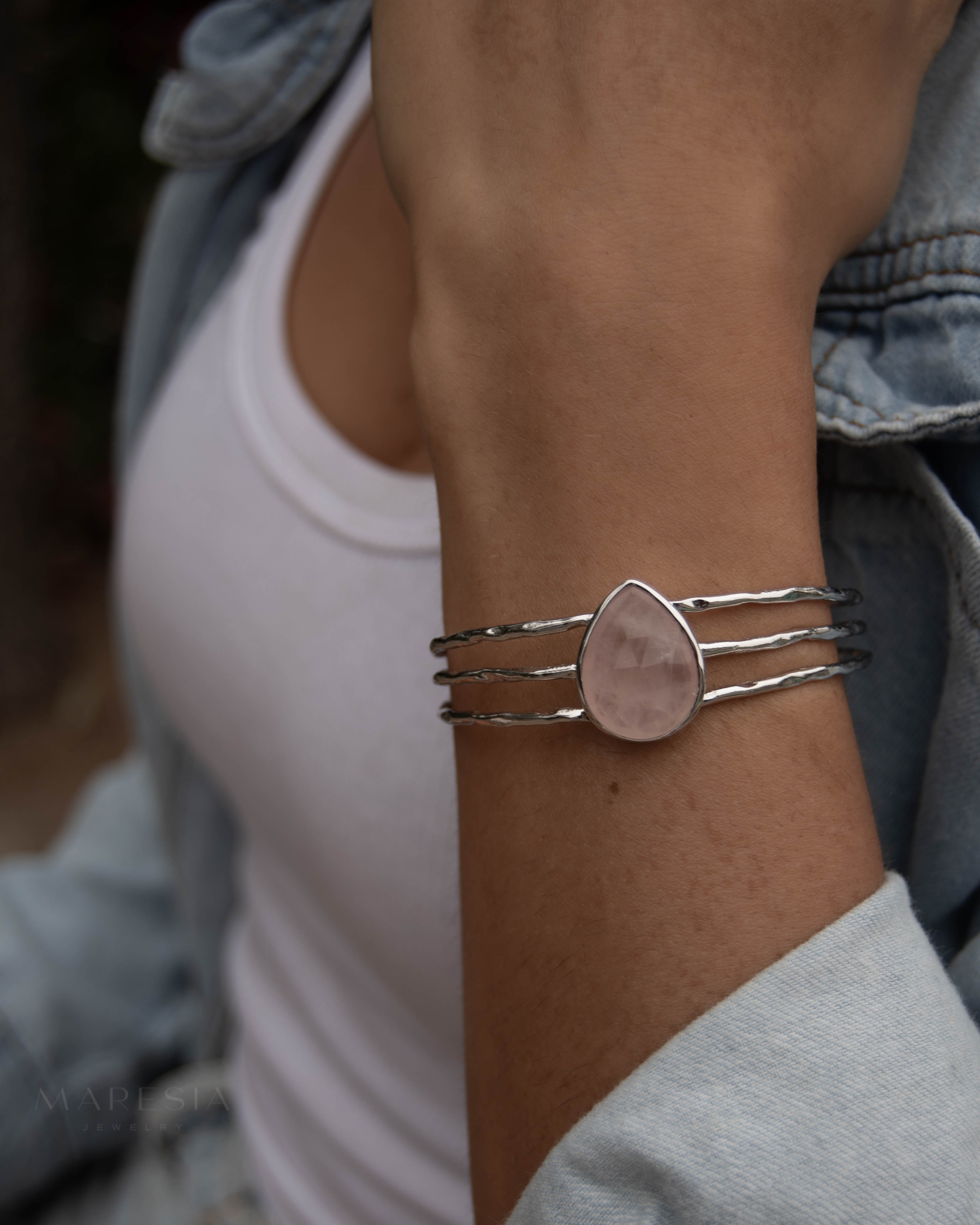 Laninha Bracelet ~ Rose quartz ~ Gold Plated 18k or Silver Rodhium Plated ~ MB045 - Maresia Jewelry