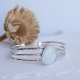 Laninha Bracelet ~ Moonstone ~ Gold Plated 18k or Silver Plated ~ MB047B