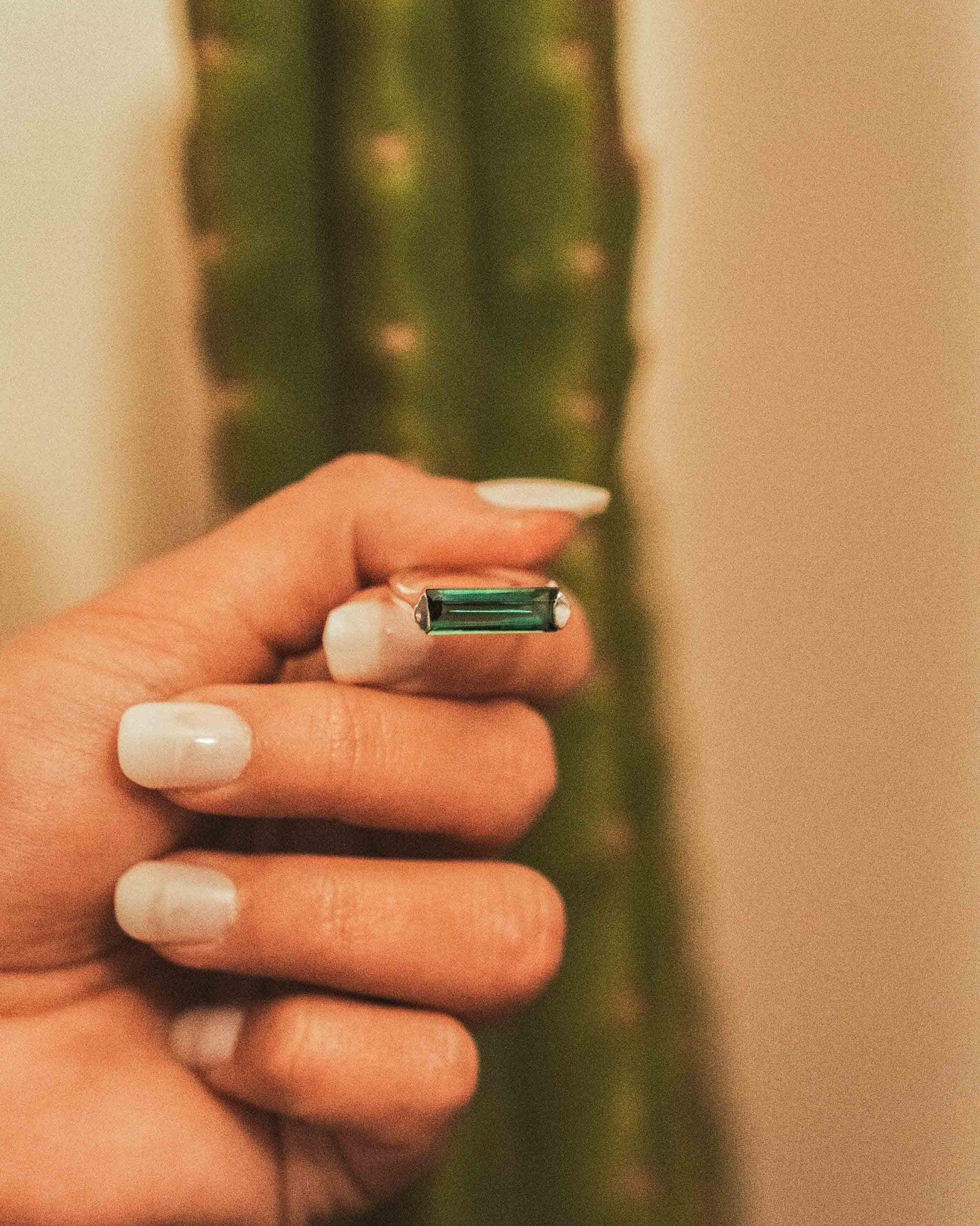 Carine Ring ~ Green Tourmaline Hydro ~ Sterling Silver 925 ~MR231