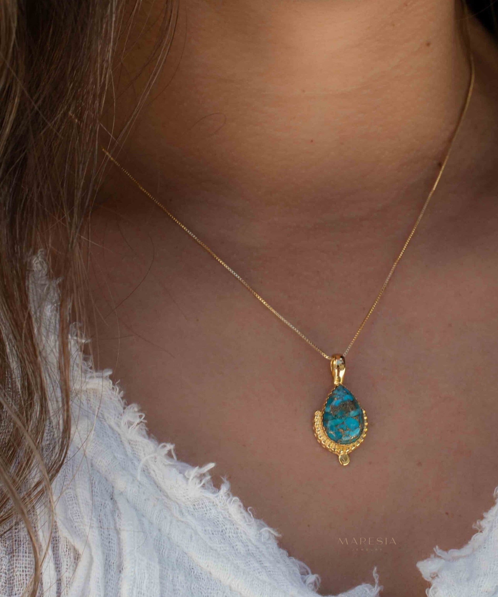 Moonstone, Labradorite, Larimar or Turquoise Pendant ~ Gold Plated over Sterling Silver ~ Necklace ~ minimalist ~ Delicate ~Everyday ~MN171A