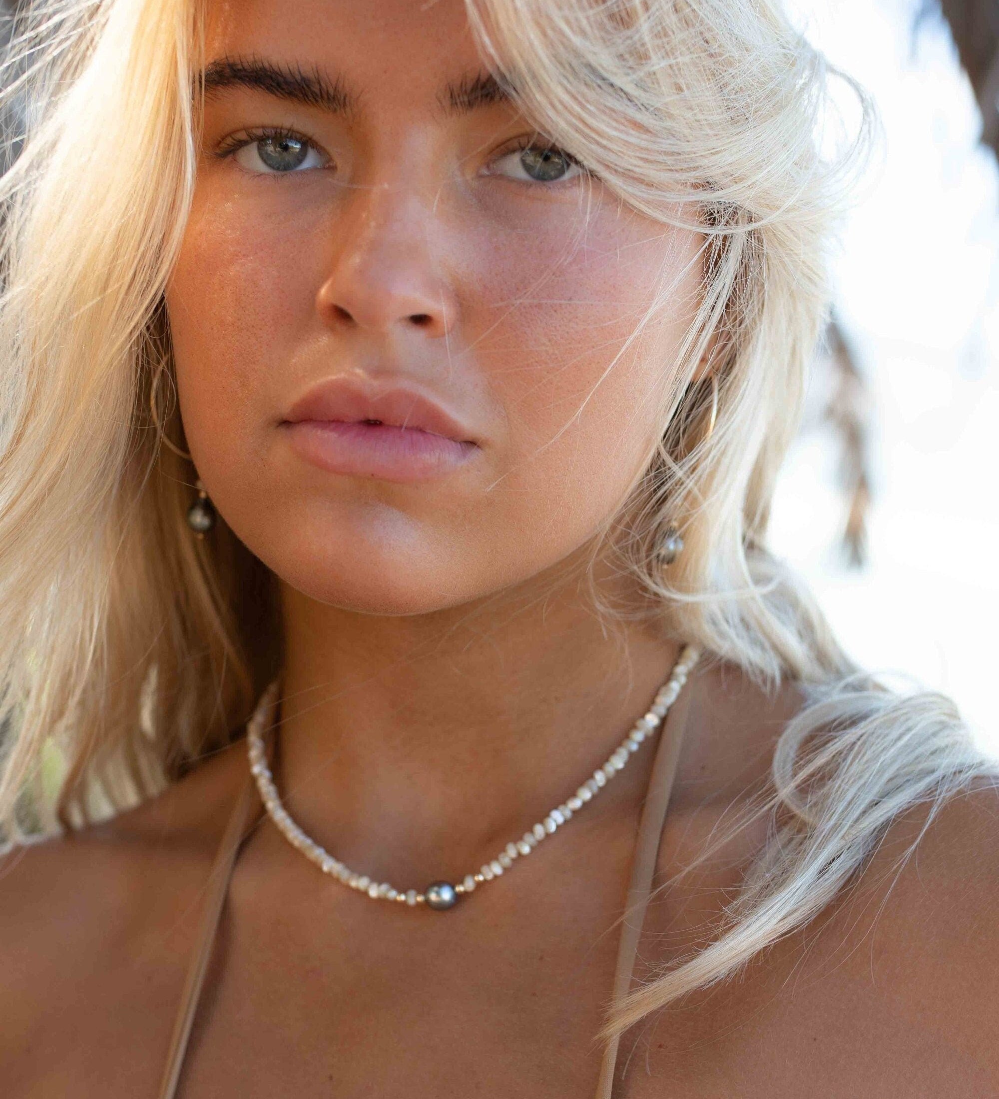 Tahitian Pearl & Mother of Pearl necklace~ Sterling Silver 925 or Gold Filled~Choker ~ Jewelry ~ Gift For Her ~Minimalist~Handmade MN159