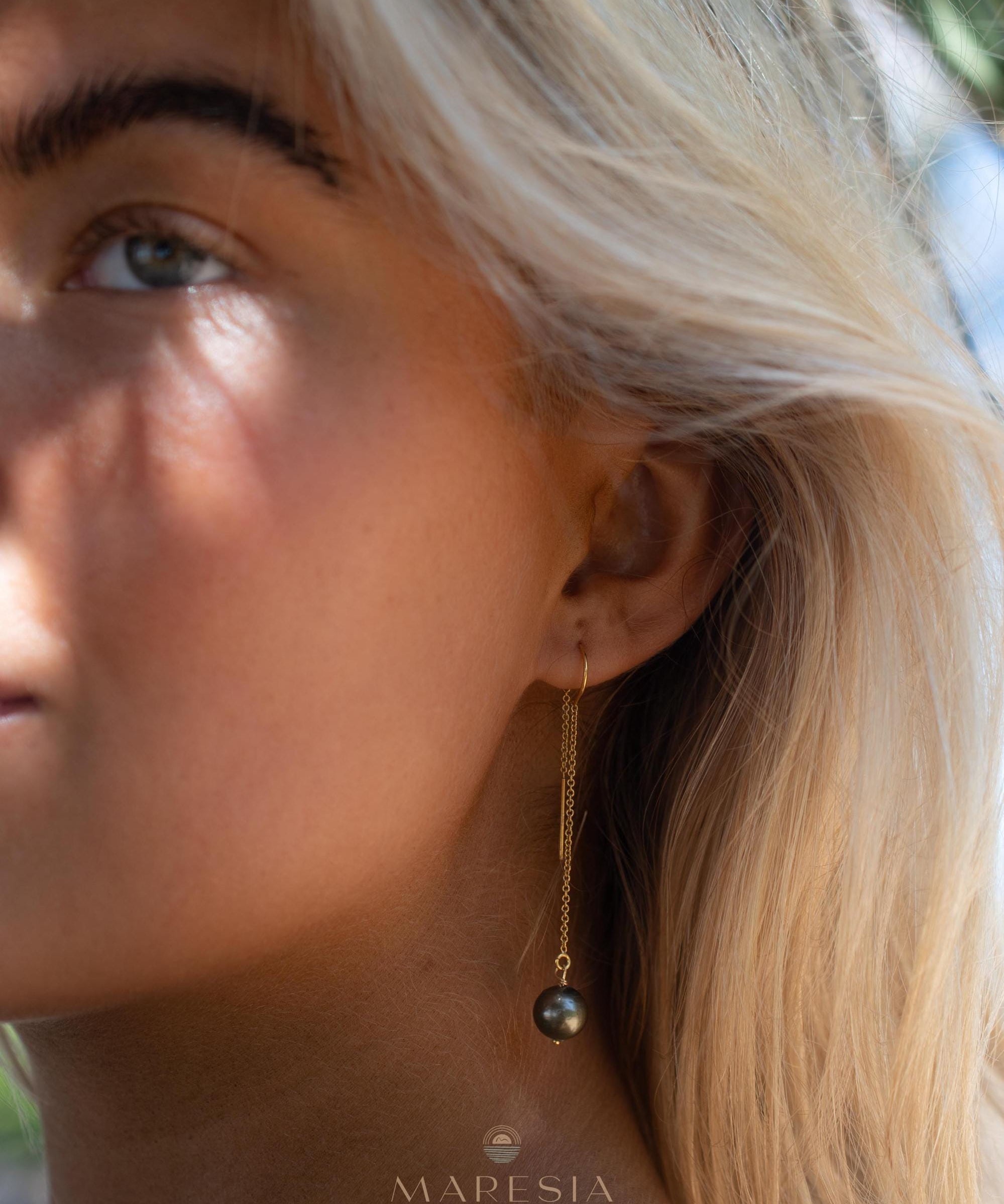 Tahitian Pearl Earrings ~ 14k Gold Filled ~ Threader earrings ~ Jewelry ~ Natural ~ Organic ~ Everyday ~ ME226