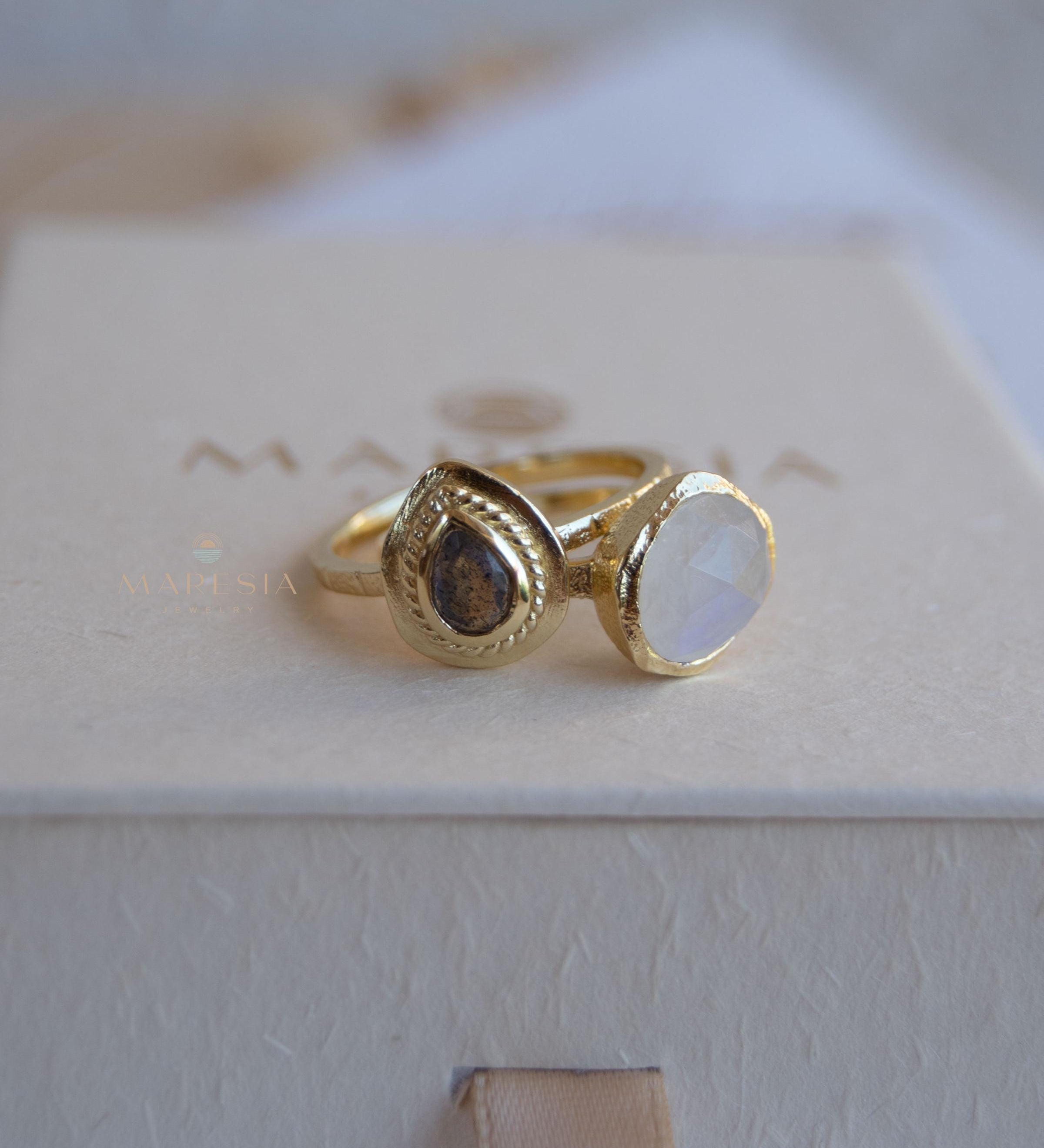 Moonstone & Labradorite Ring ~ Natural Stone ~ 18k Gold Plated ~ Stackable ~ Jewelry ~ Handmade ~ Boho ~ MR365