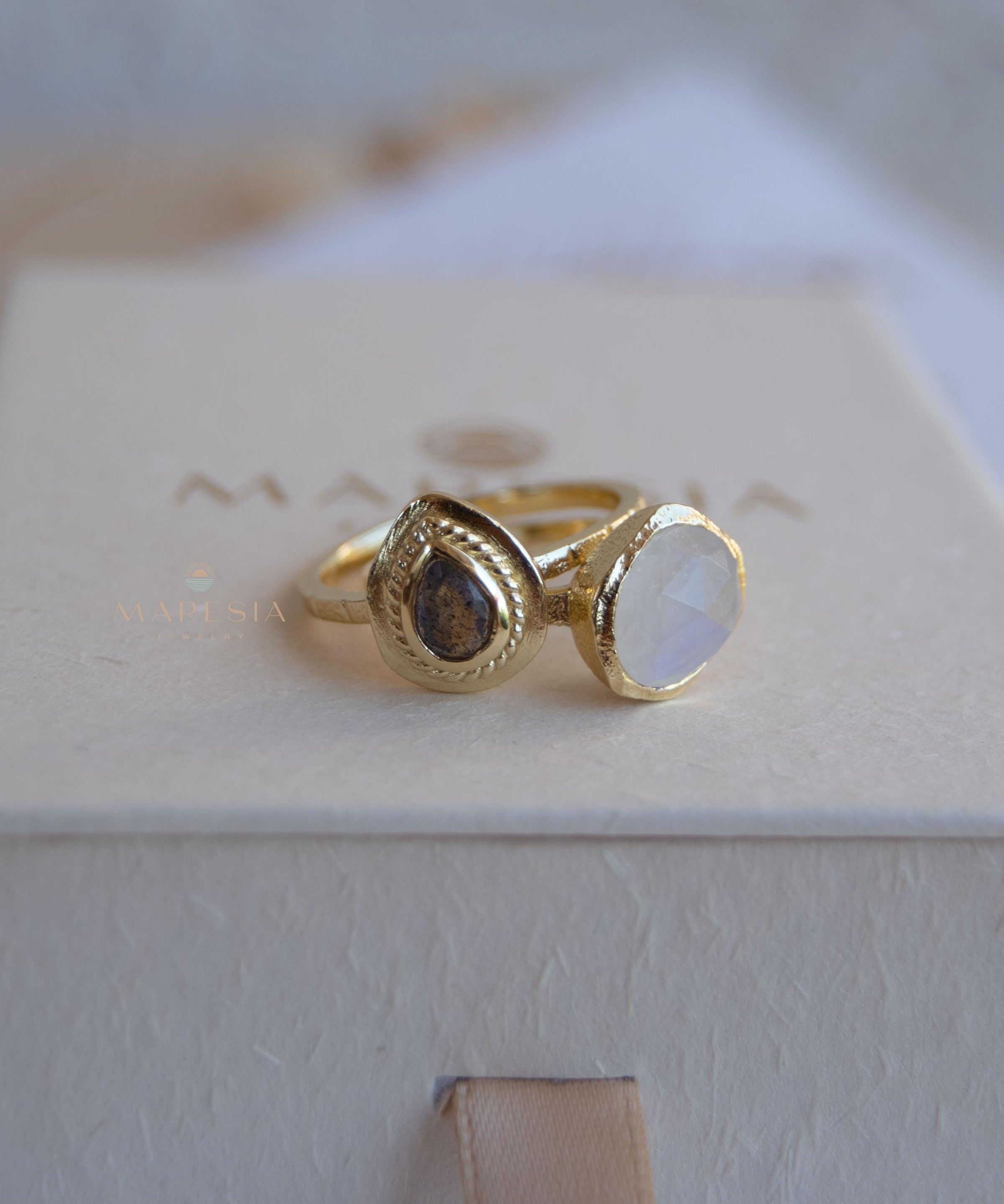 Moonstone & Labradorite Ring ~ Natural Stone ~ 18k Gold Plated ~ Stackable ~ Jewelry ~ Handmade ~ Boho ~ MR365