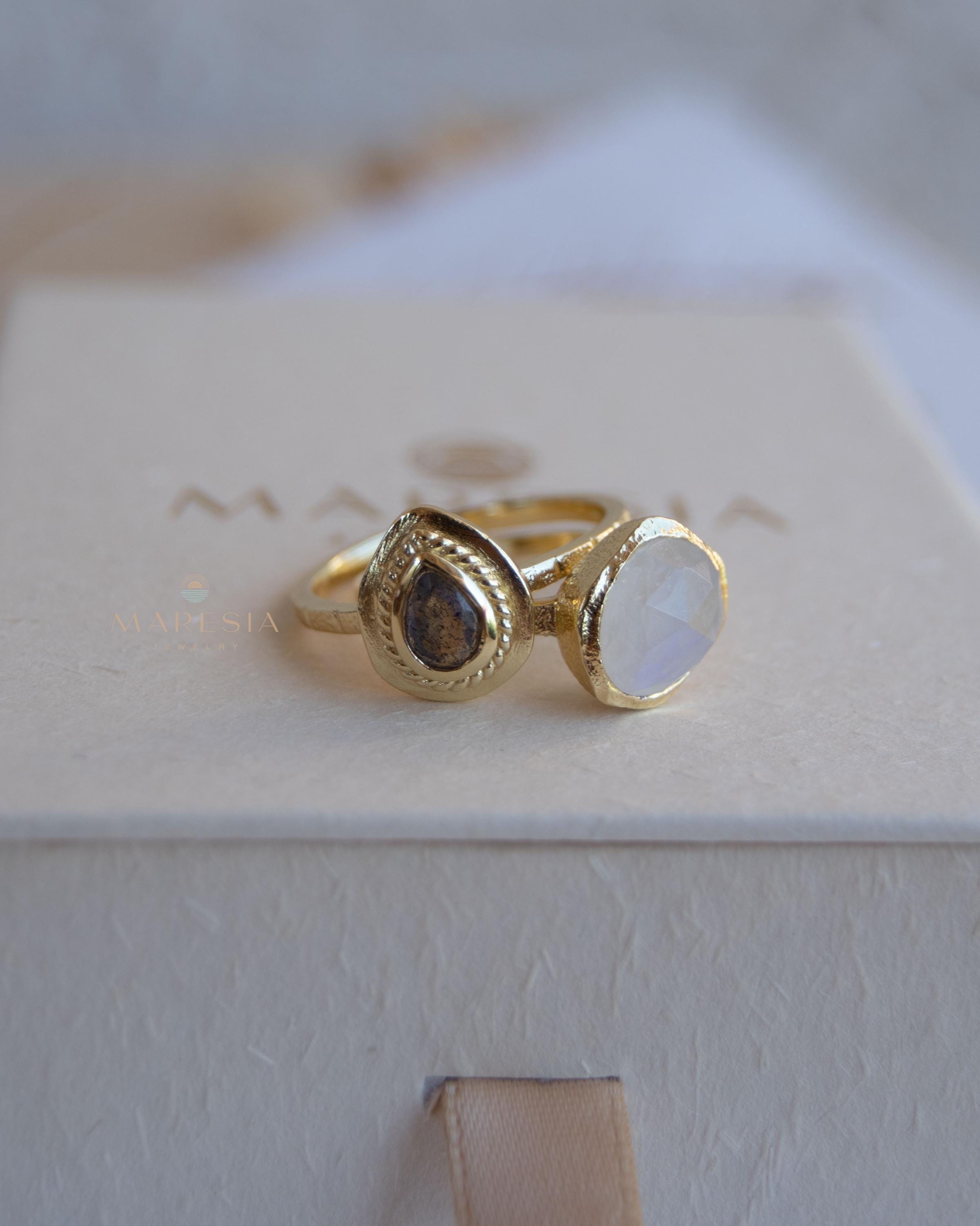 Moonstone & Labradorite Ring ~ Natural Stone ~ 18k Gold Plated ~ Stackable ~ Jewelry ~ Handmade ~ Boho ~ MR365