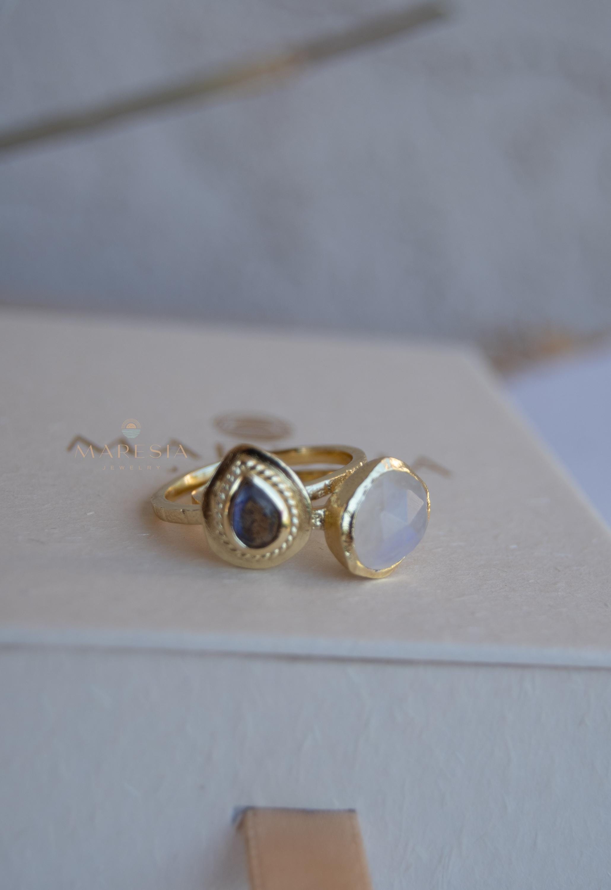 Moonstone & Labradorite Ring ~ Natural Stone ~ 18k Gold Plated ~ Stackable ~ Jewelry ~ Handmade ~ Boho ~ MR365