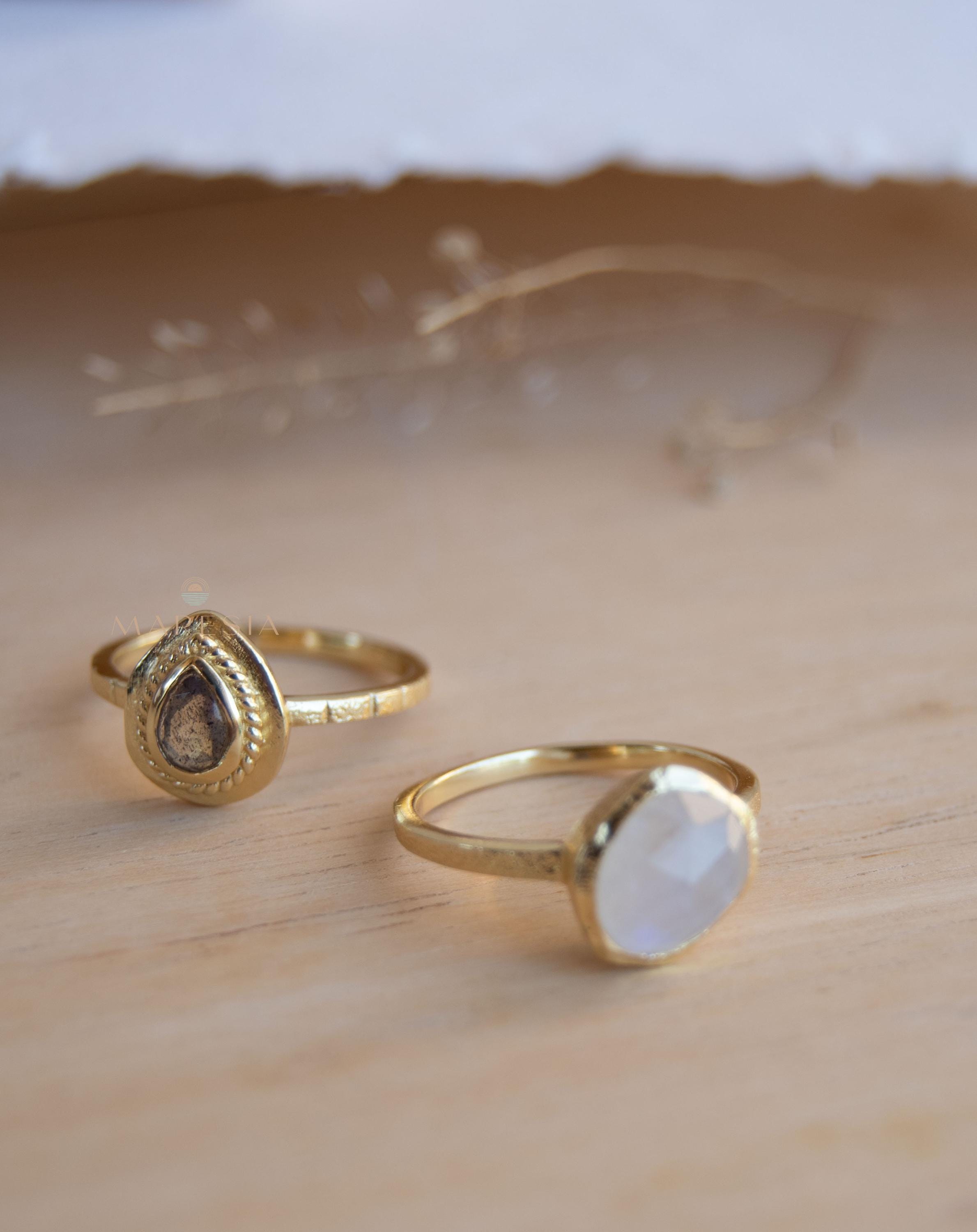 Moonstone & Labradorite Ring ~ Natural Stone ~ 18k Gold Plated ~ Stackable ~ Jewelry ~ Handmade ~ Boho ~ MR365