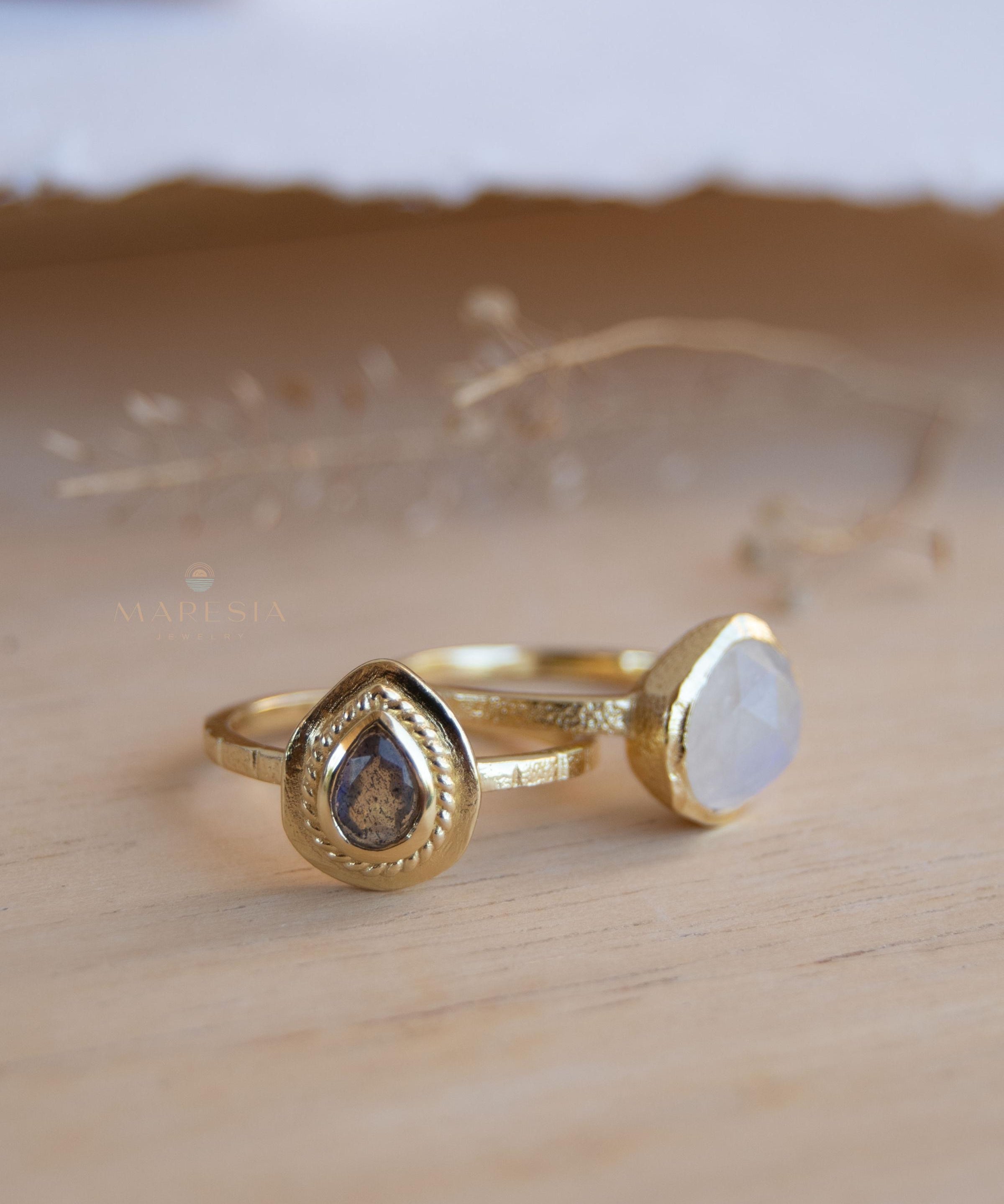 Moonstone & Labradorite Ring ~ Natural Stone ~ 18k Gold Plated ~ Stackable ~ Jewelry ~ Handmade ~ Boho ~ MR365