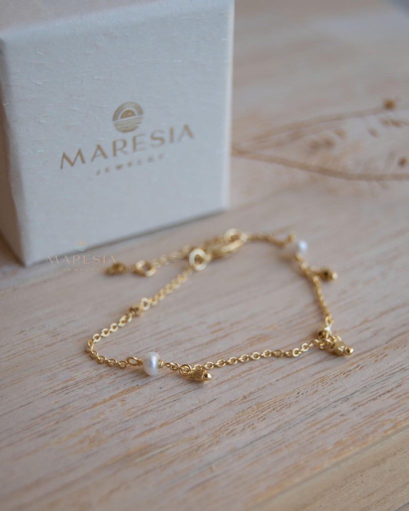 Fresh Water Pearl Bracelet ~ Gold Plated 18k ~ Handmade ~ Hippie ~Bohemian ~Jewelry ~Stackable MB070