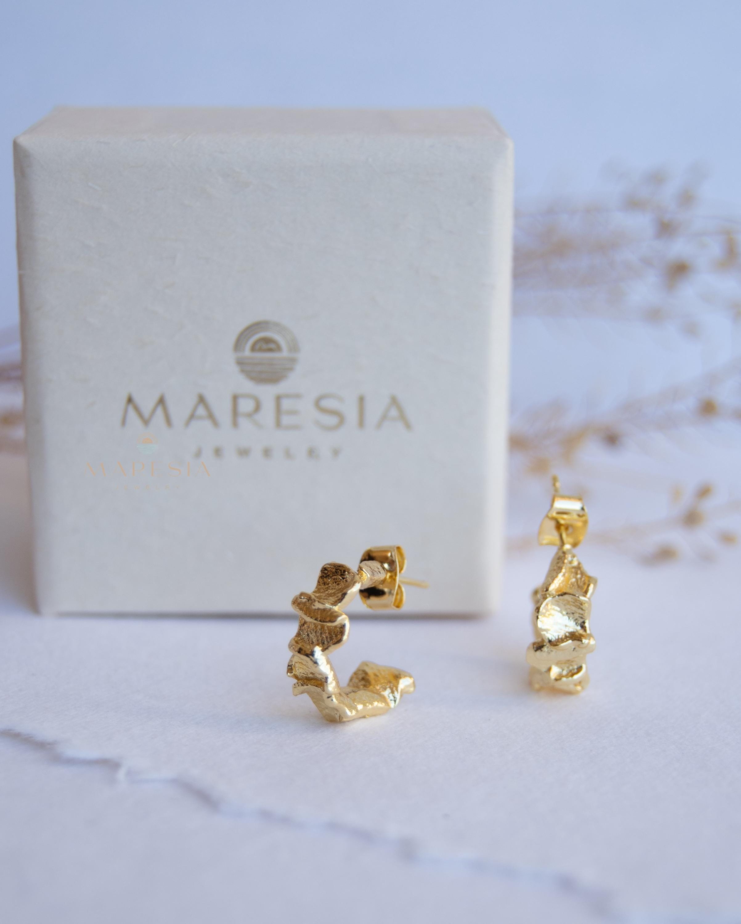 Delicate small hoop Earrings ~ Stud ~ Jewelry ~ 18k Gold Plated ~ Minimalist Everyday ~ Gift for Her ~ Boho ~ Hippie ~ ME034