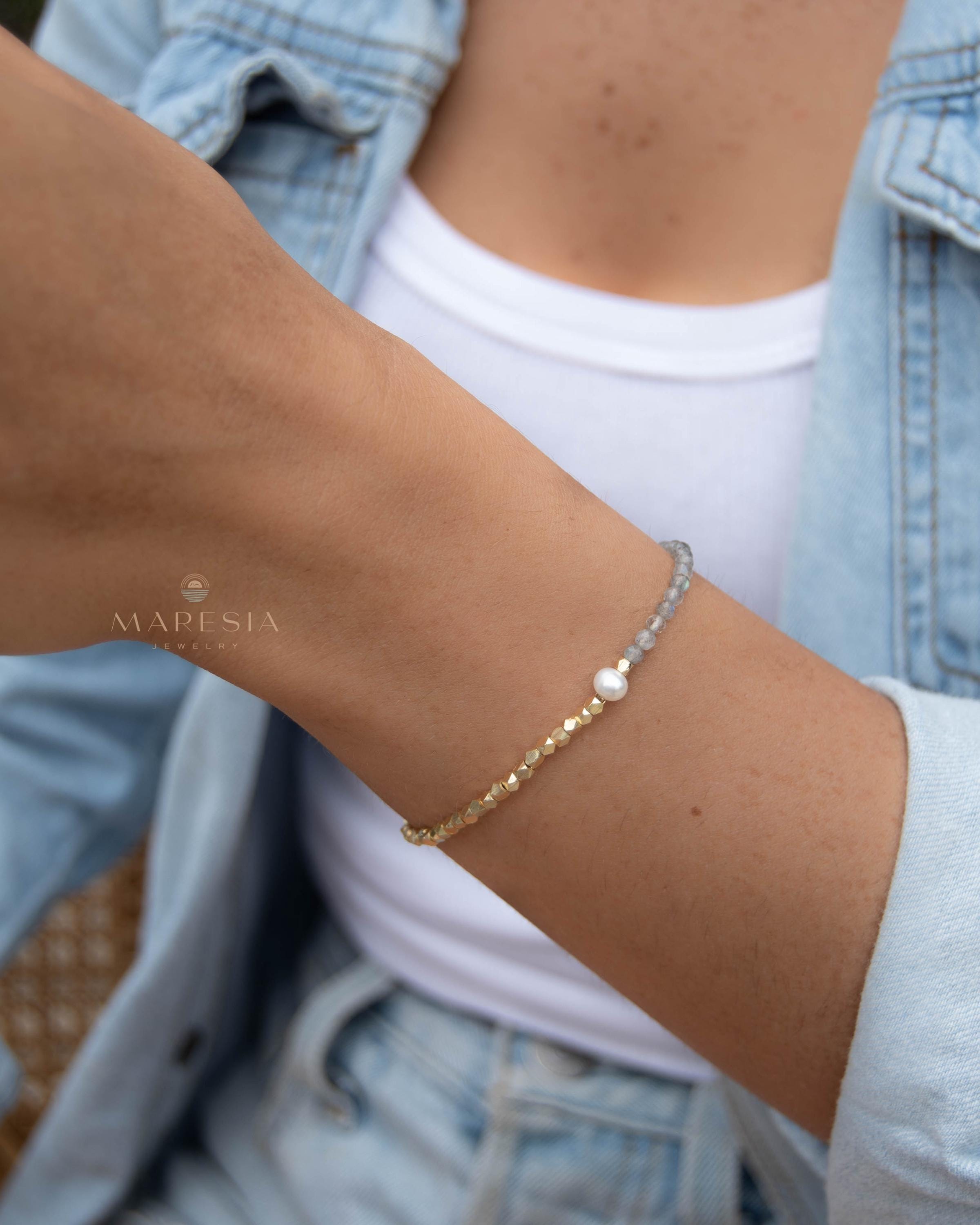 Labradorite & Fresh Water Pearl Bracelet ~ Gold Plated 18k ~ Handmade ~ Hippie ~Bohemian ~Jewelry ~Stackable MB072