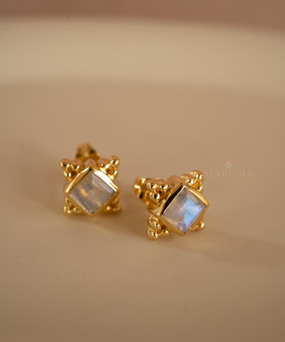 Moonstone Earrings ~ Stud ~ Jewelry ~ 18k Gold Plated ~ Natural ~ Minimalist Everyday ~ Gift for Her ~ Boho ~ Hippie ~ ME083