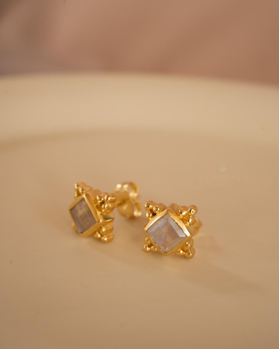 Moonstone Earrings ~ Stud ~ Jewelry ~ 18k Gold Plated ~ Natural ~ Minimalist Everyday ~ Gift for Her ~ Boho ~ Hippie ~ ME083