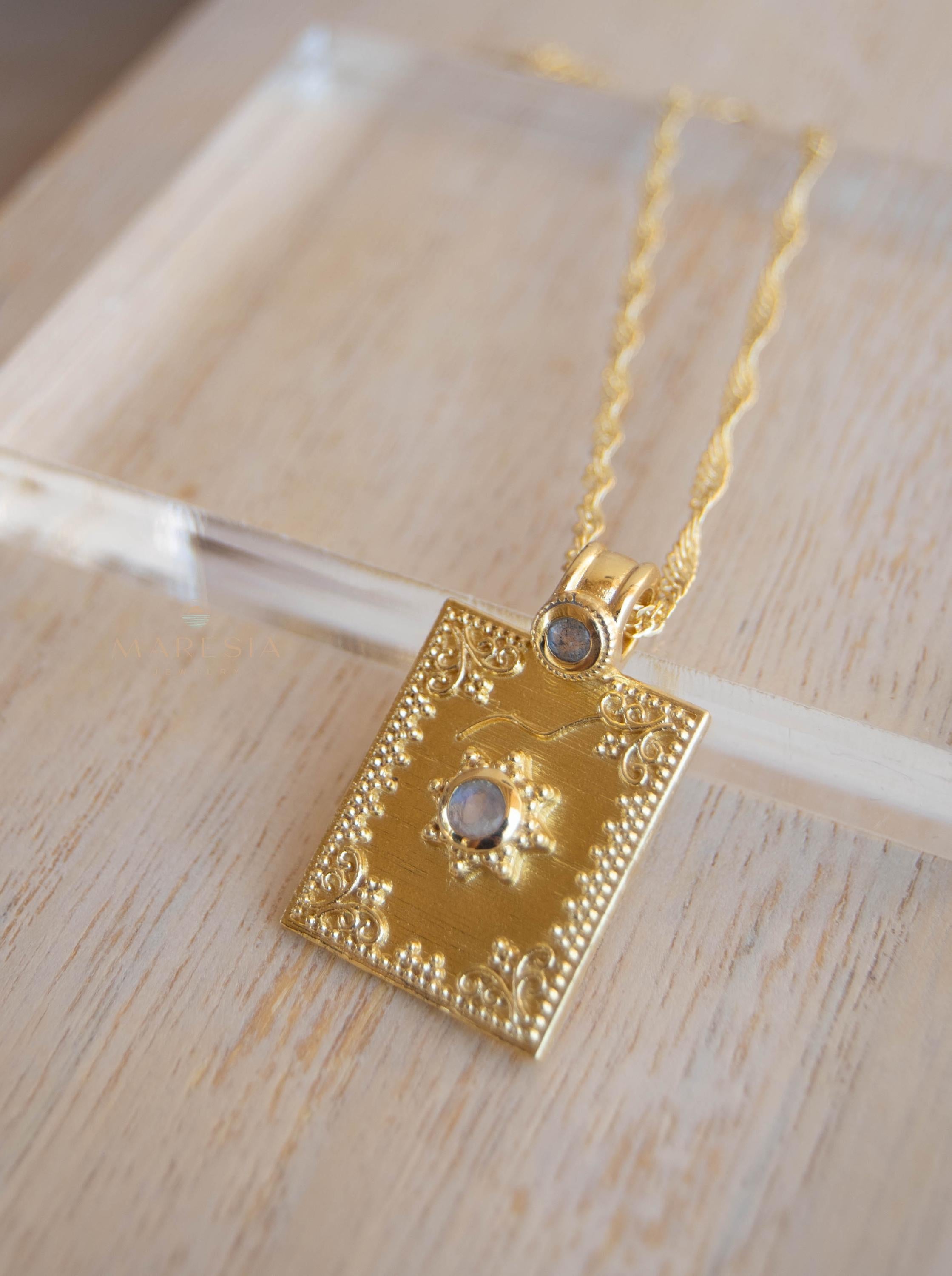 Moonstone & Labradorite Necklace ~ Charm ~ Gold plated 18k ~ Bohemian ~ Statement necklace ~ MN197