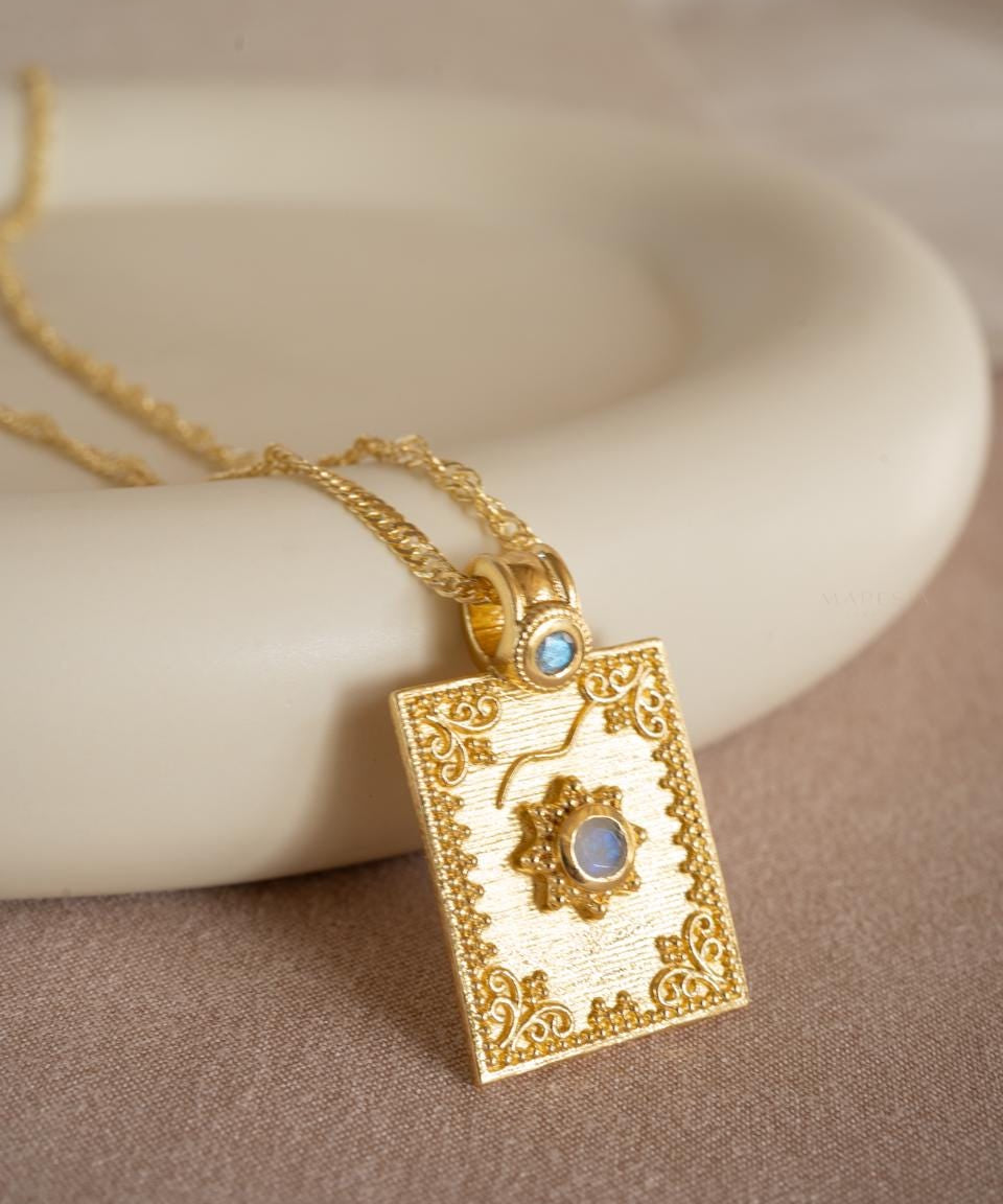 Moonstone & Labradorite Necklace ~ Charm ~ Gold plated 18k ~ Bohemian ~ Statement necklace ~ MN197
