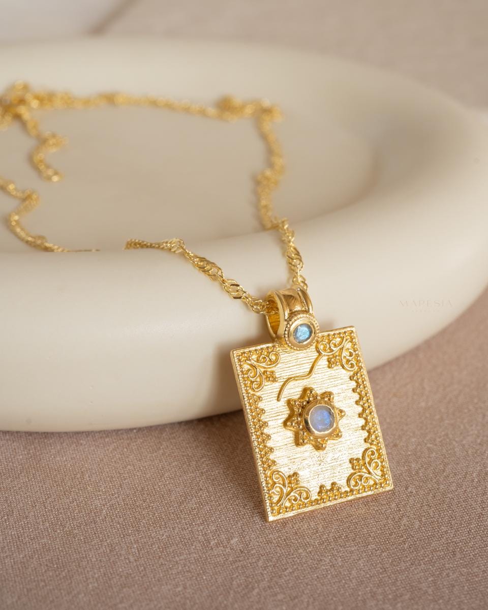Moonstone & Labradorite Necklace ~ Charm ~ Gold plated 18k ~ Bohemian ~ Statement necklace ~ MN197