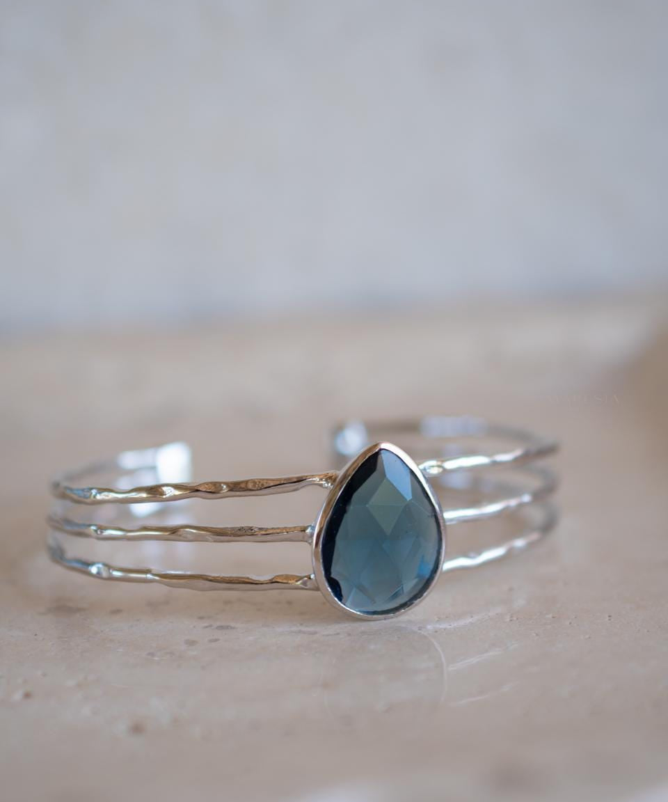 Iolite hydro Adjustable Bracelet ~ Gold Plated 18k or Silver Rodhium Plated ~ Handmade ~ Hippie ~Bohemian~Jewelry~ Stone ~Body MB057