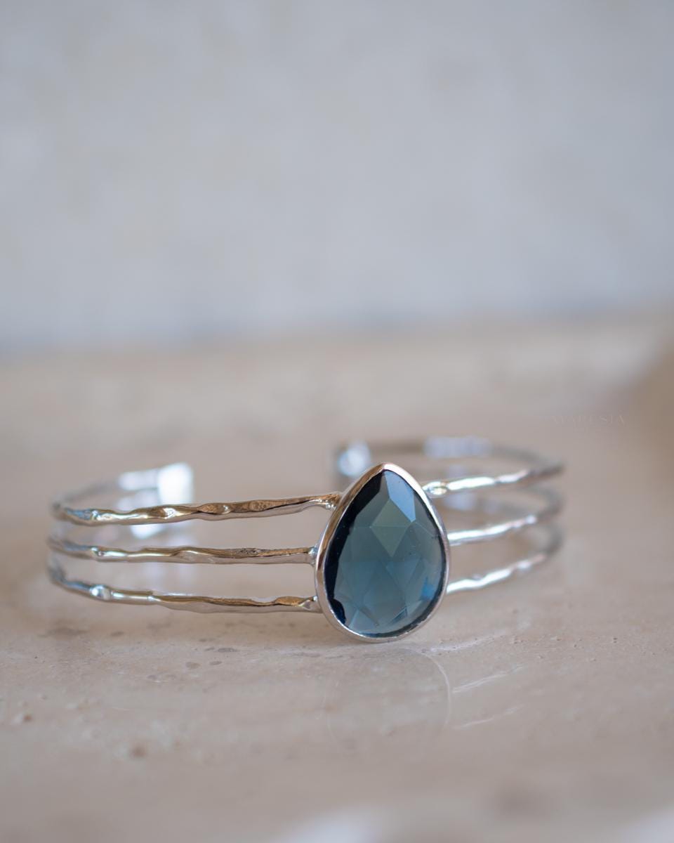 Iolite hydro Adjustable Bracelet ~ Gold Plated 18k or Silver Rodhium Plated ~ Handmade ~ Hippie ~Bohemian~Jewelry~ Stone ~Body MB057
