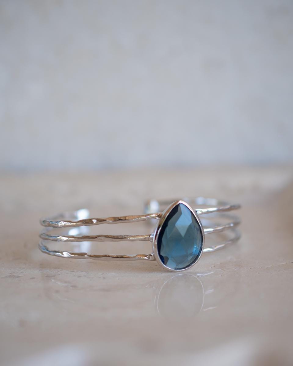Iolite hydro Adjustable Bracelet ~ Gold Plated 18k or Silver Rodhium Plated ~ Handmade ~ Hippie ~Bohemian~Jewelry~ Stone ~Body MB057