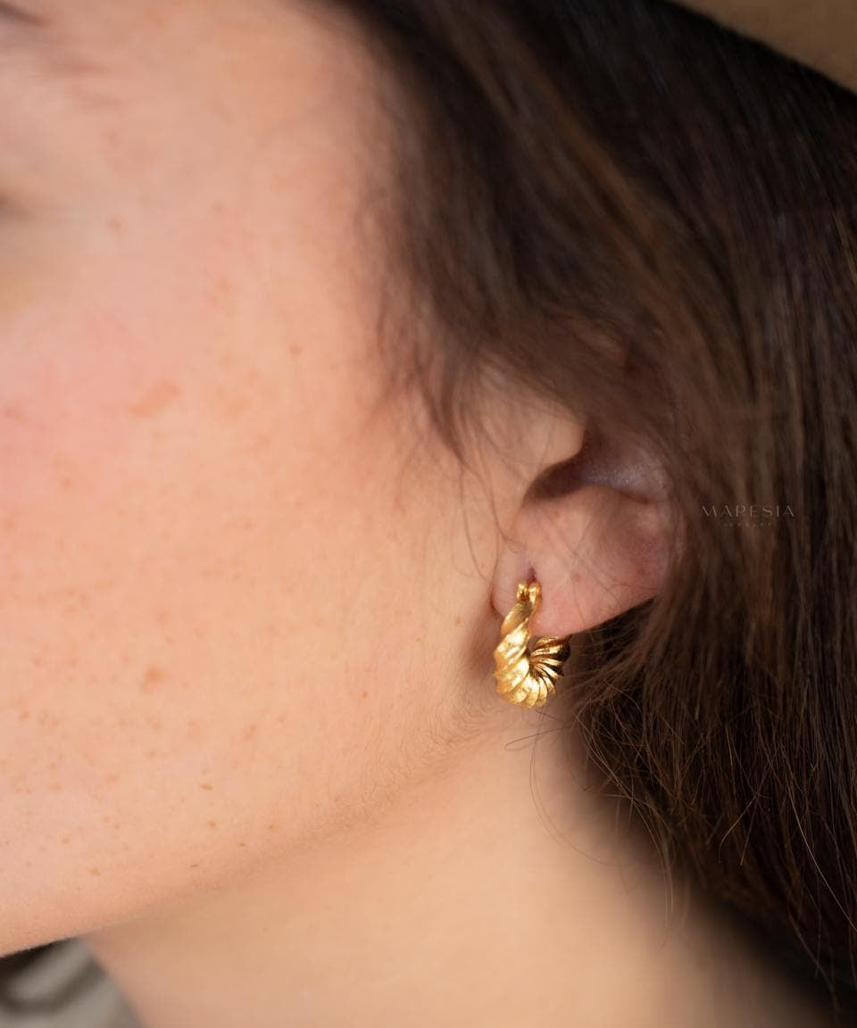Delicate small hoop Earrings ~ Jewelry ~ 18k Gold Plated ~ Minimalist Everyday ~ Gift for Her ~ Boho ~ Hippie ~ ME045