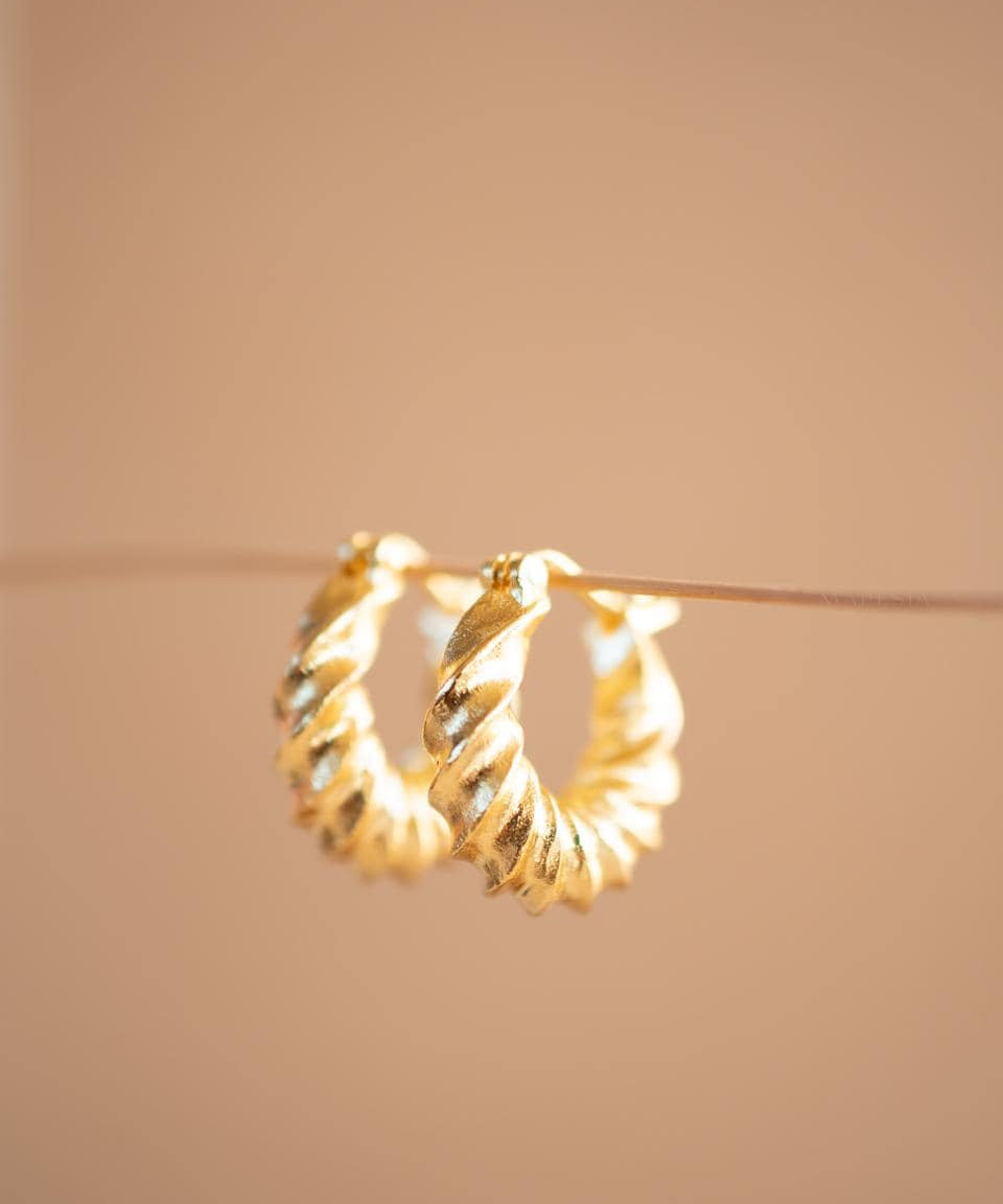 Delicate small hoop Earrings ~ Jewelry ~ 18k Gold Plated ~ Minimalist Everyday ~ Gift for Her ~ Boho ~ Hippie ~ ME045