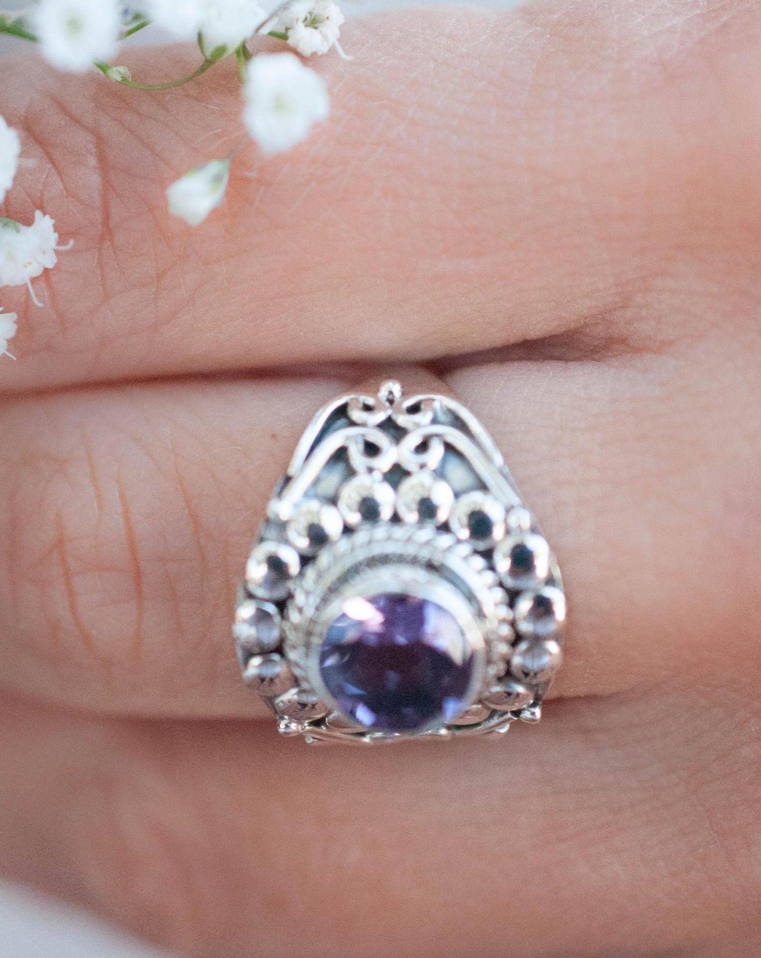 Amethyst Ring ~ Sterling Silver 925 ~MR099A - Maresia Jewelry