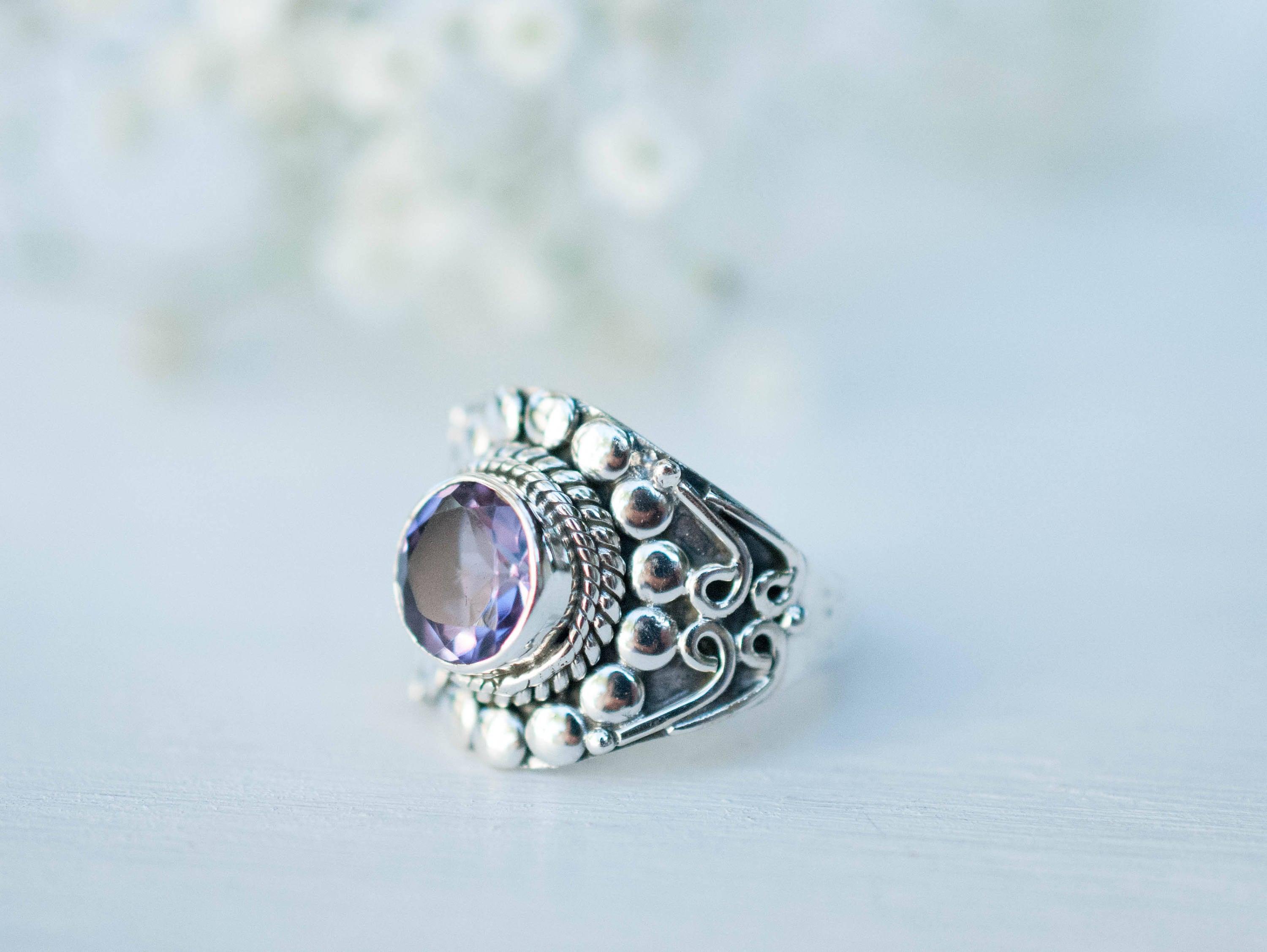 Amethyst Ring ~ Sterling Silver 925 ~MR099A - Maresia Jewelry