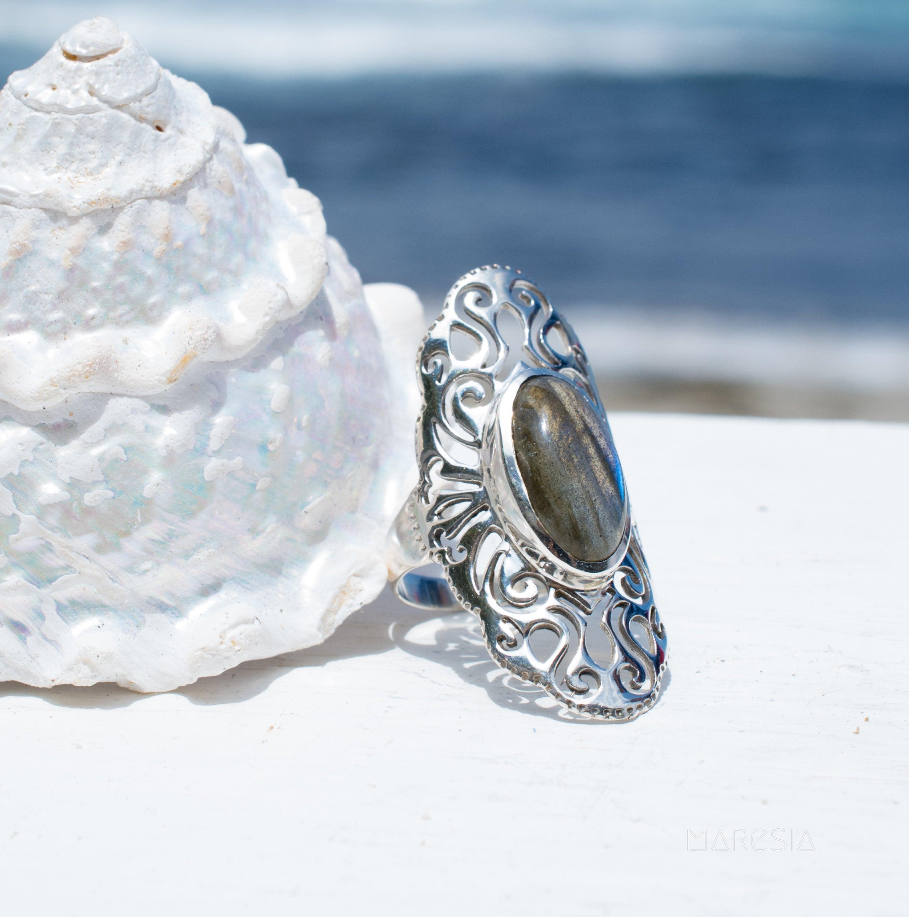 Beatriz Rainbow Labradorite Ring ~ Sterling Silver 925~ MR098 - Maresia Jewelry