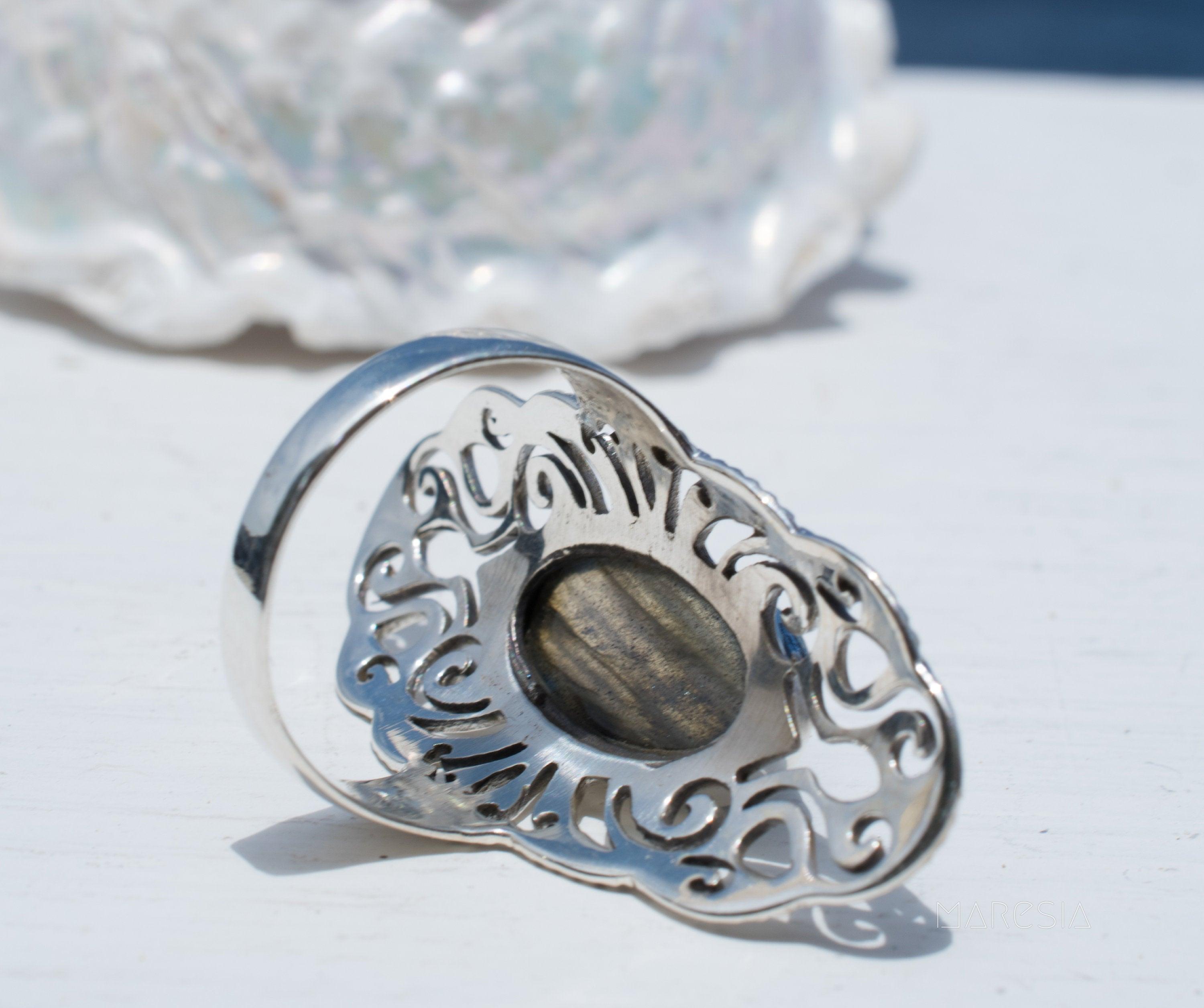 Beatriz Rainbow Labradorite Ring ~ Sterling Silver 925~ MR098 - Maresia Jewelry