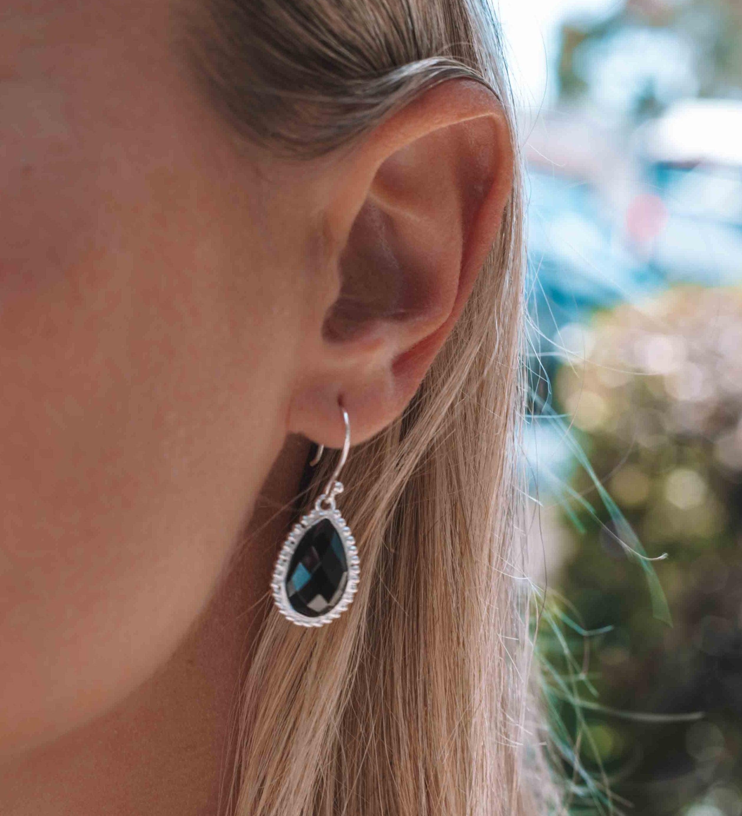 Black Onyx Earrings ~ Sterling Silver 925 ~ ME192 - Maresia Jewelry