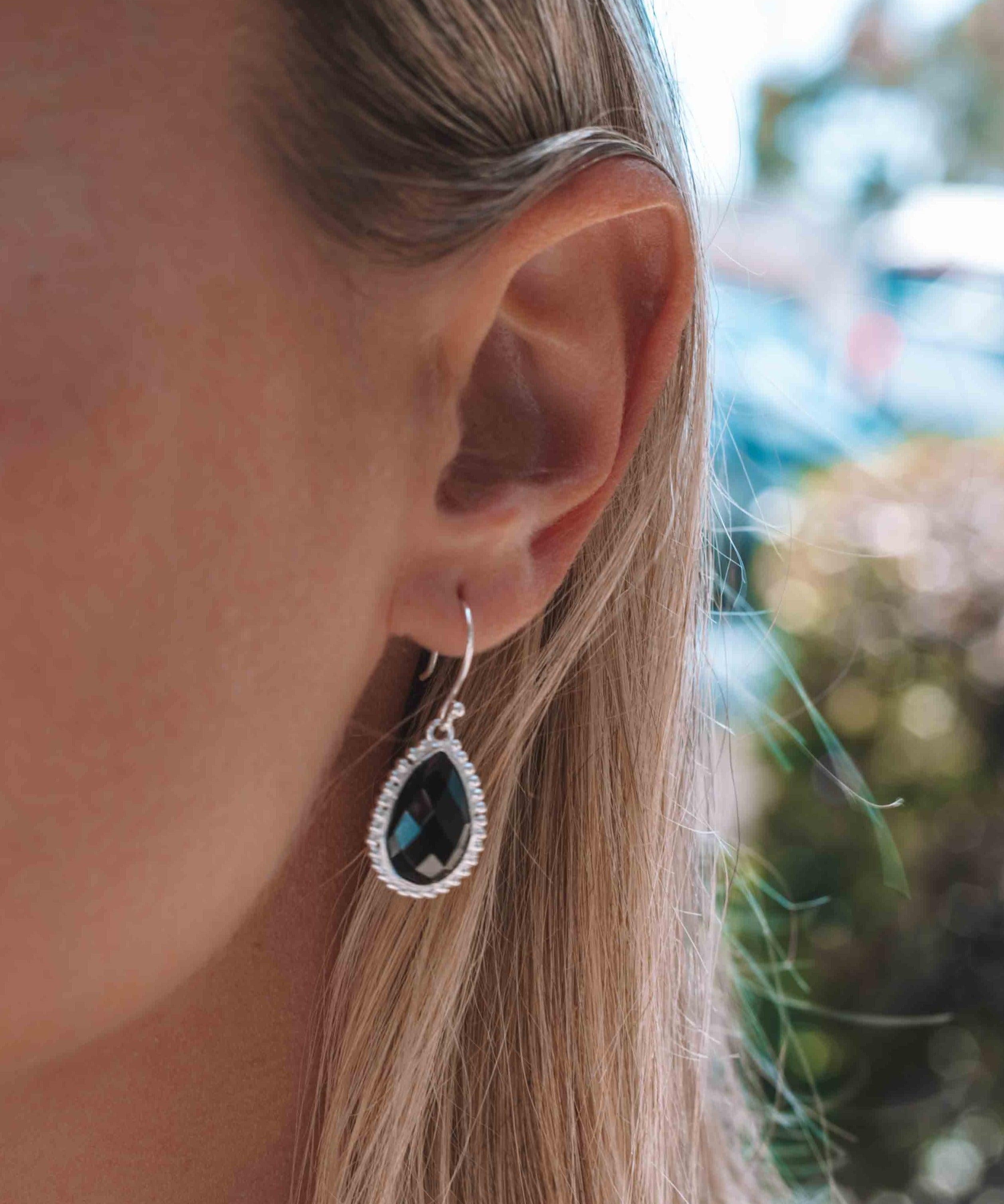 Black Onyx Earrings ~ Sterling Silver 925 ~ ME192 - Maresia Jewelry