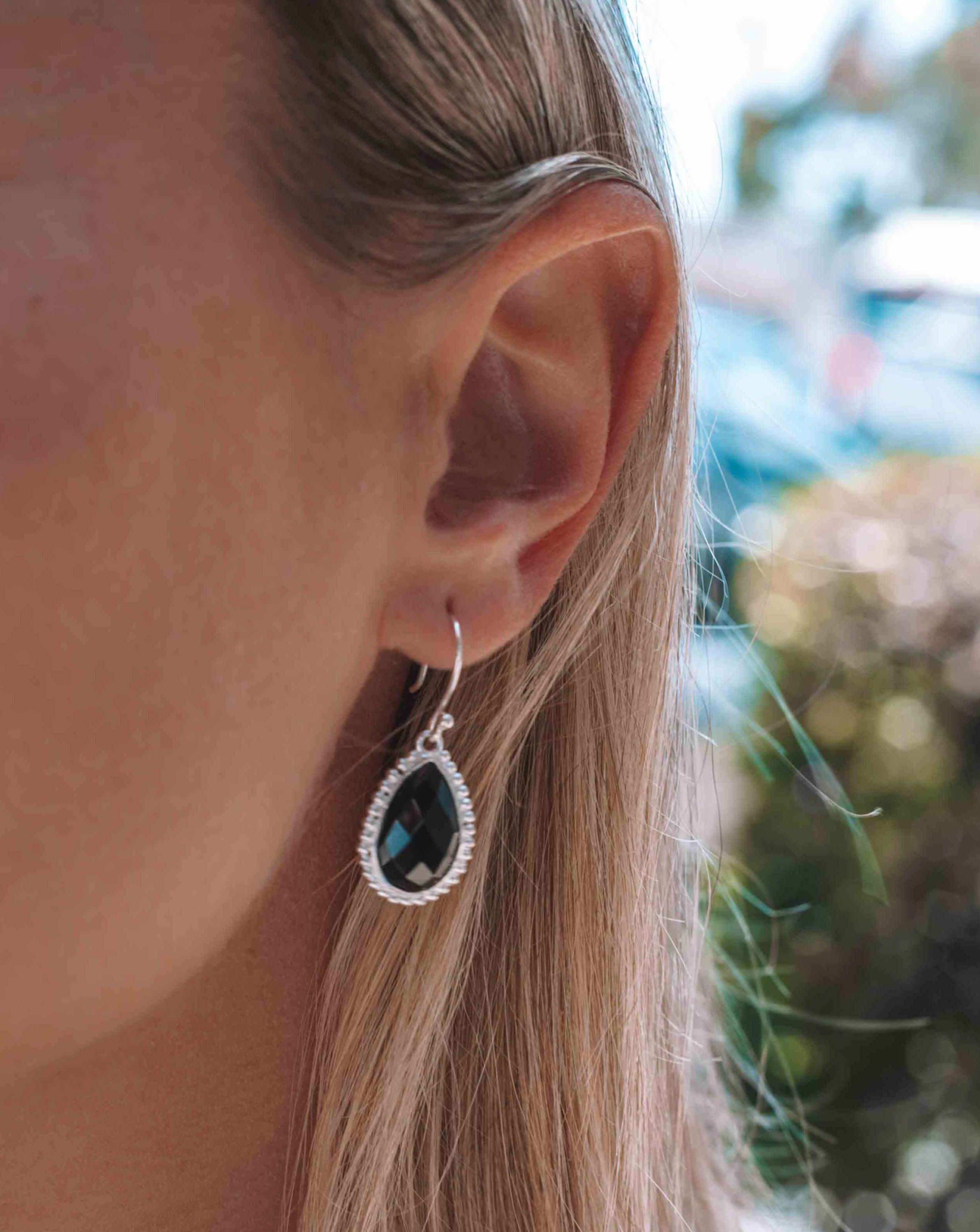 Black Onyx Earrings ~ Sterling Silver 925 ~ ME192 - Maresia Jewelry