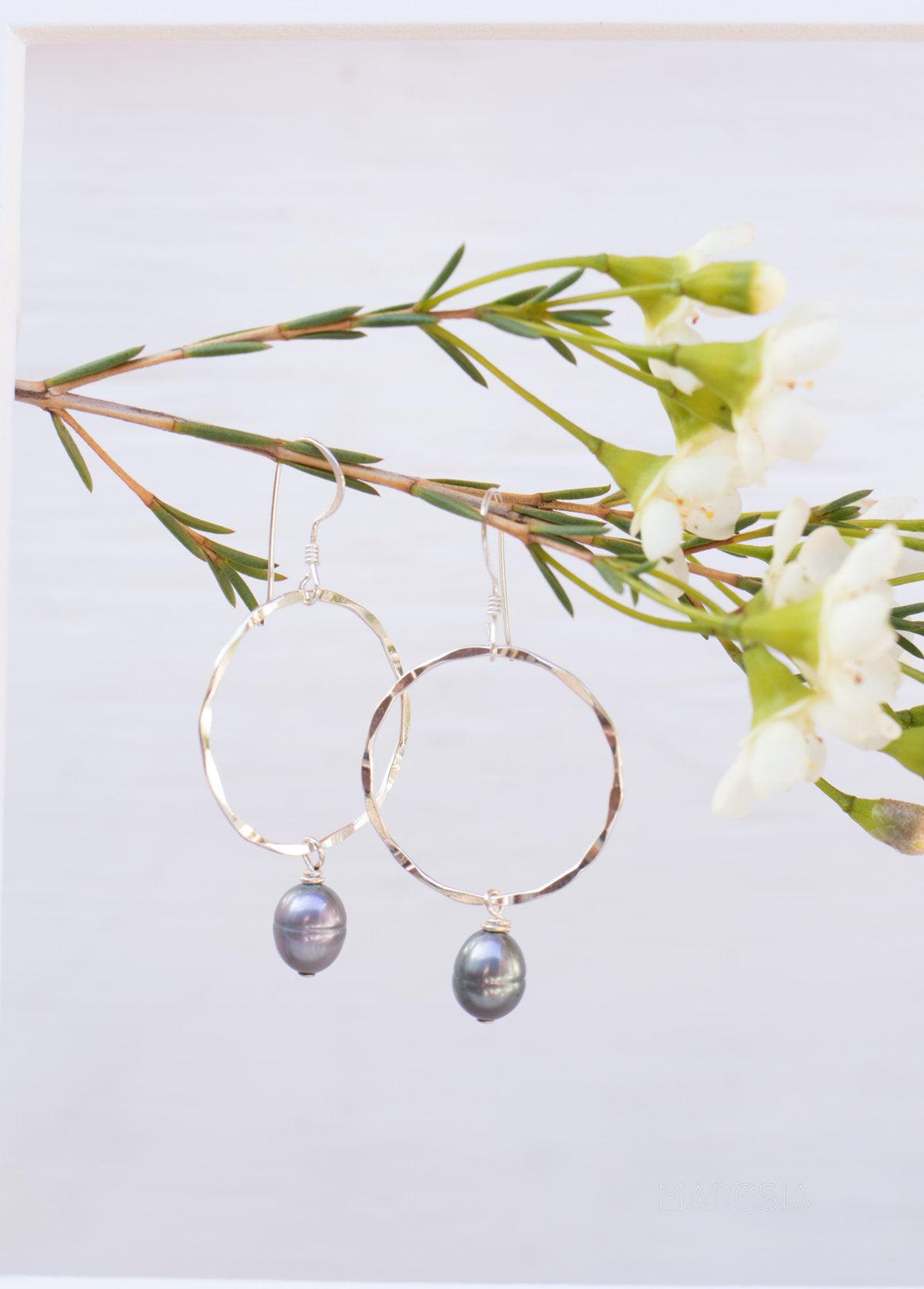 Black Pearl Earrings ~ Sterling Silver or Gold Filled ~ ME125 - Maresia Jewelry