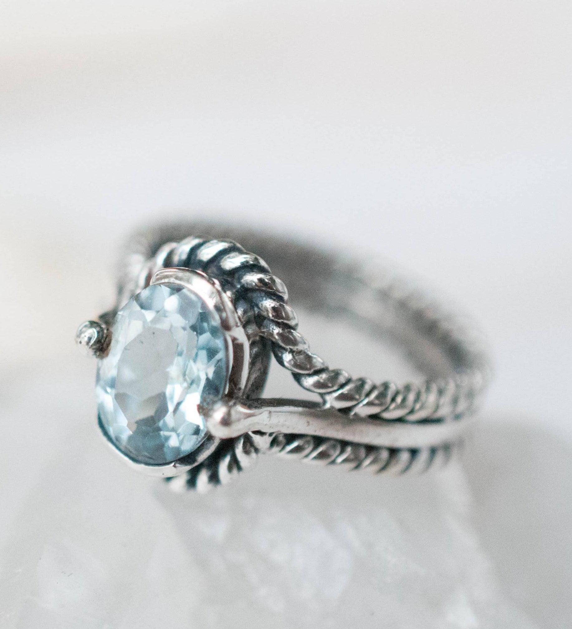 Blue Topaz Ring ~ Sterling Silver 925 ~MR094 - Maresia Jewelry